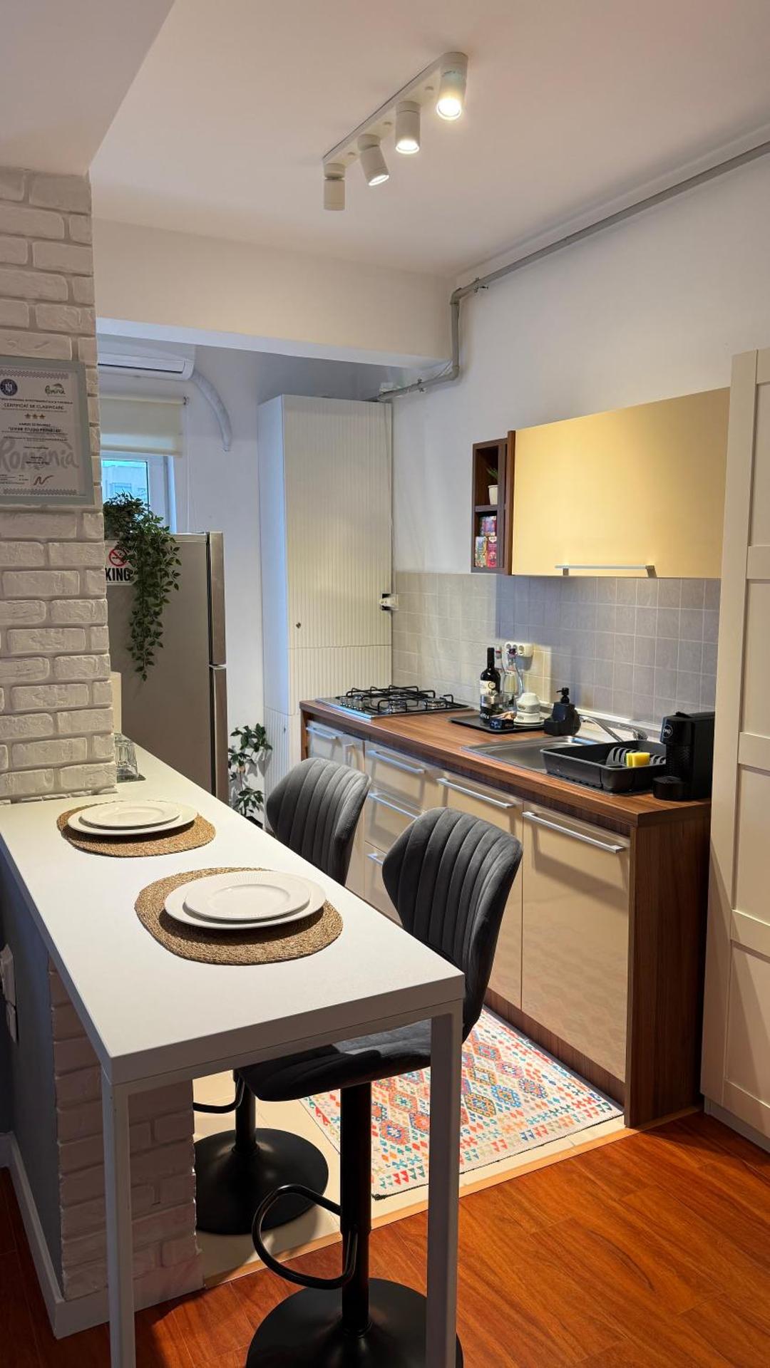 Divine Studio Fermei 62