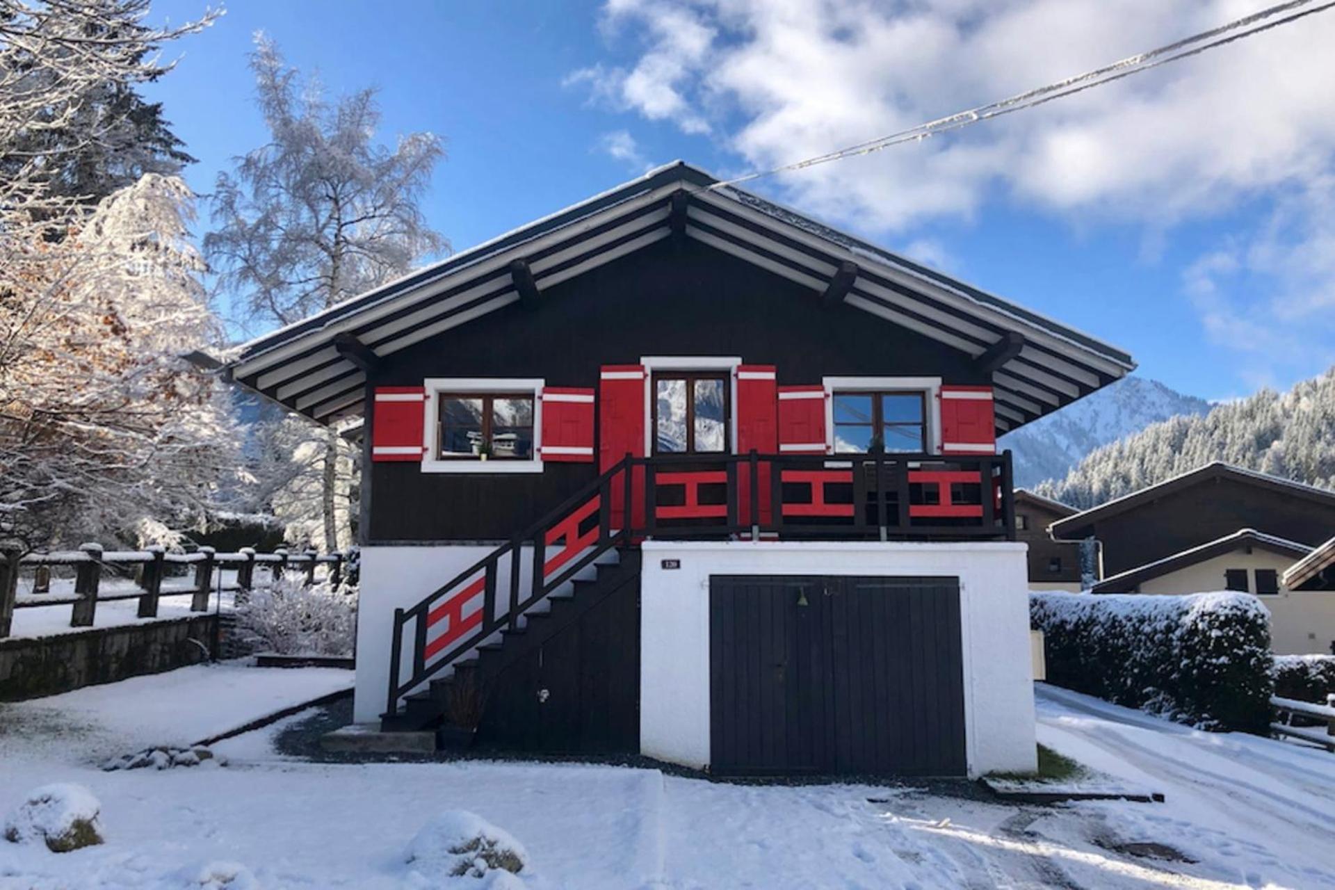 Charming Chalet With Garden In Les Houches