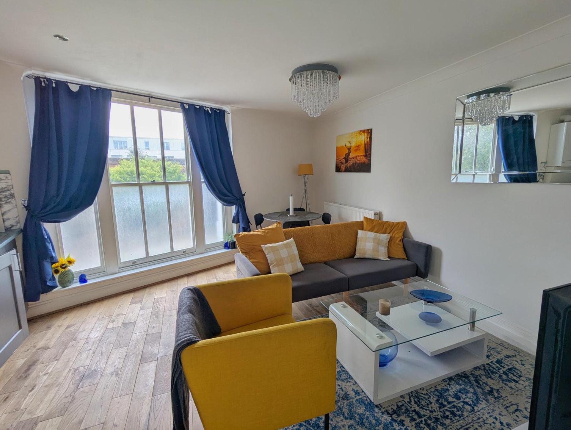 1 bedroom apartment near Clapham North and Clapham High Street station