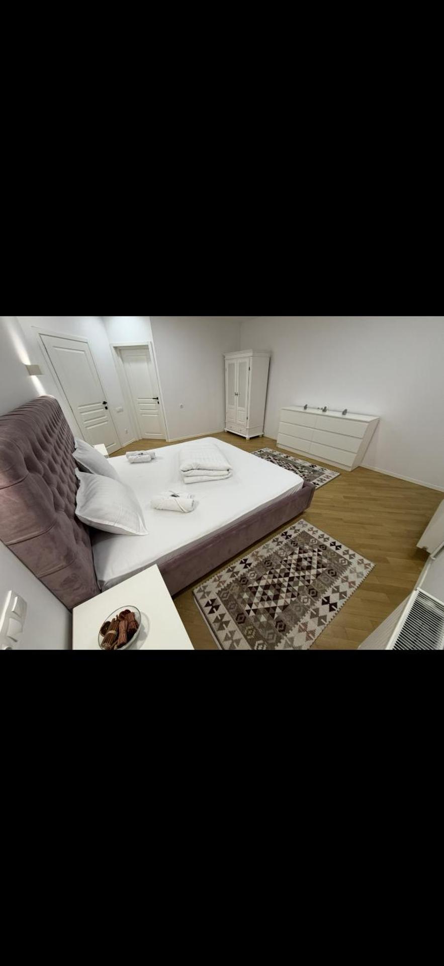 Cozy Central Apartment 2