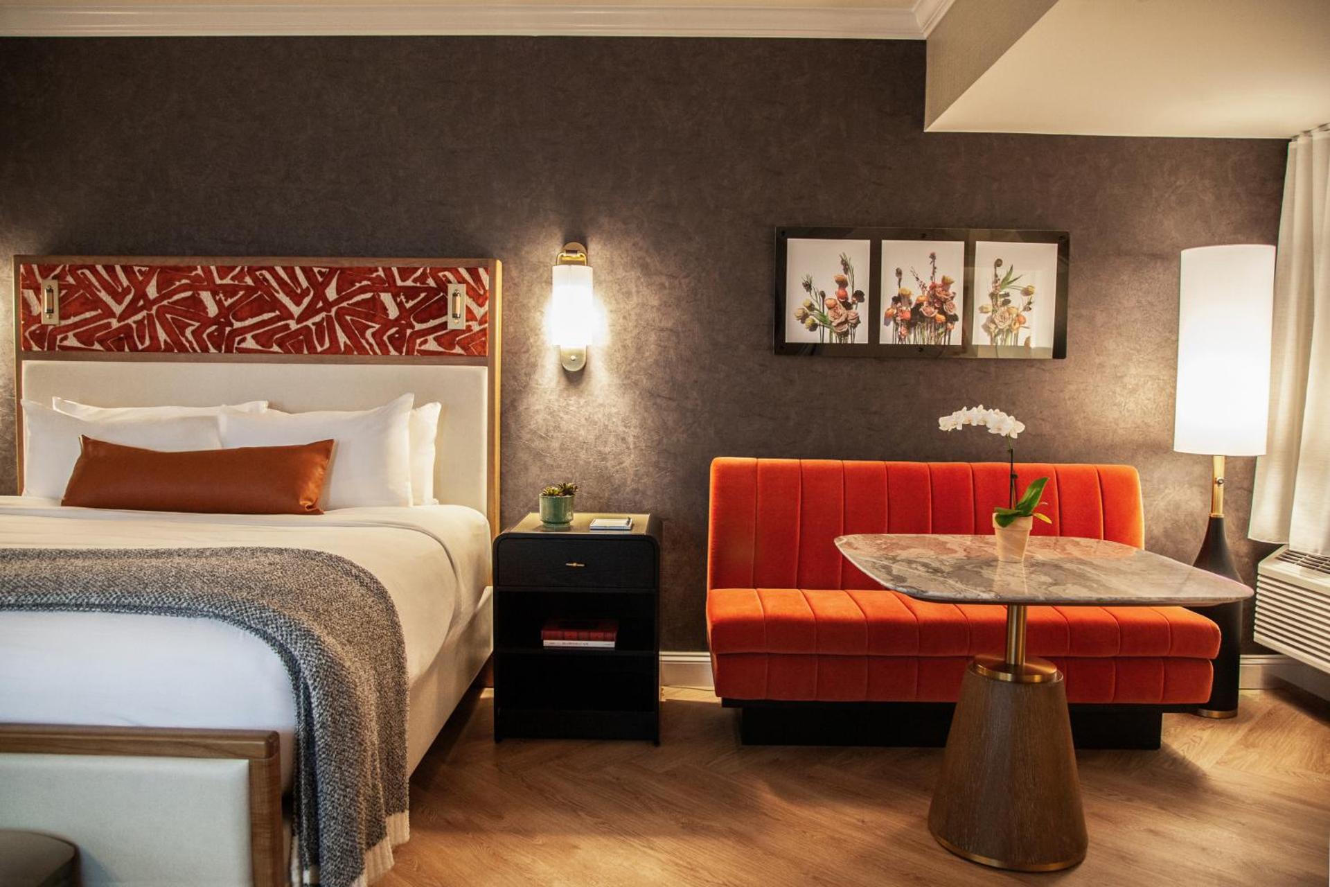 Photo of the whole room