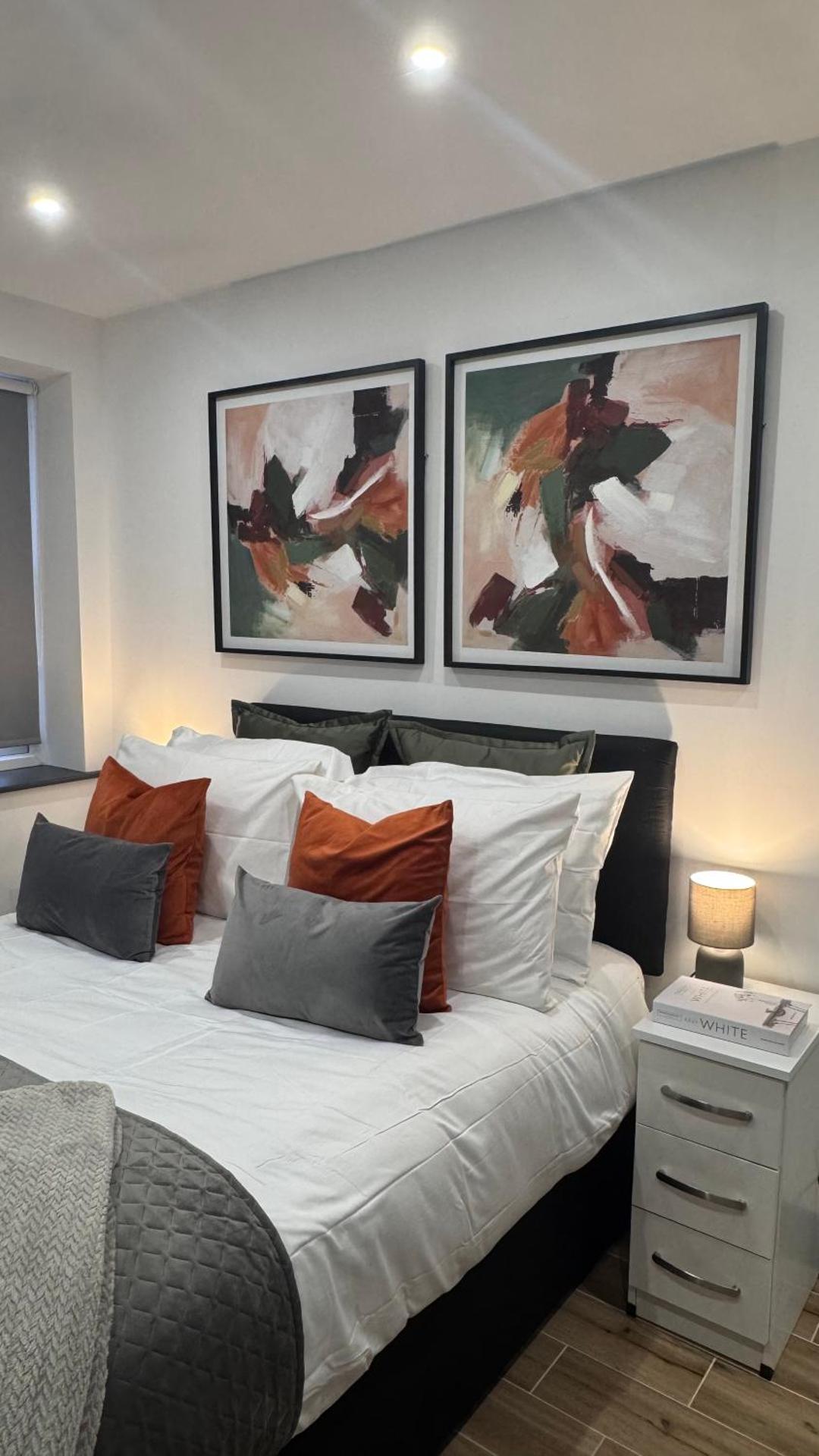 Luxury Apartment Close to Elstree & Borehamwood Station