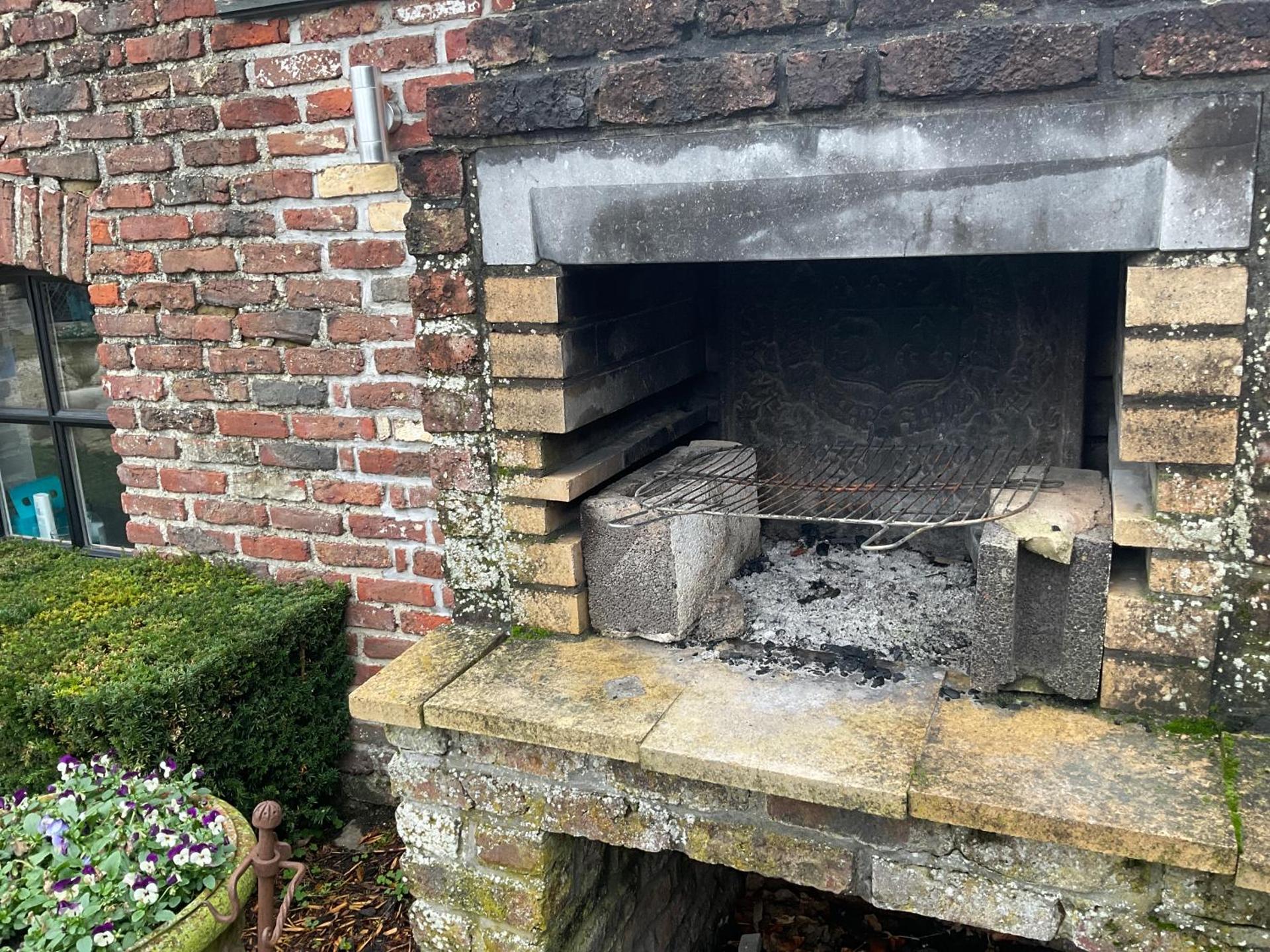 Chambre d hôtes Le Joyau with indoor pool and sauna