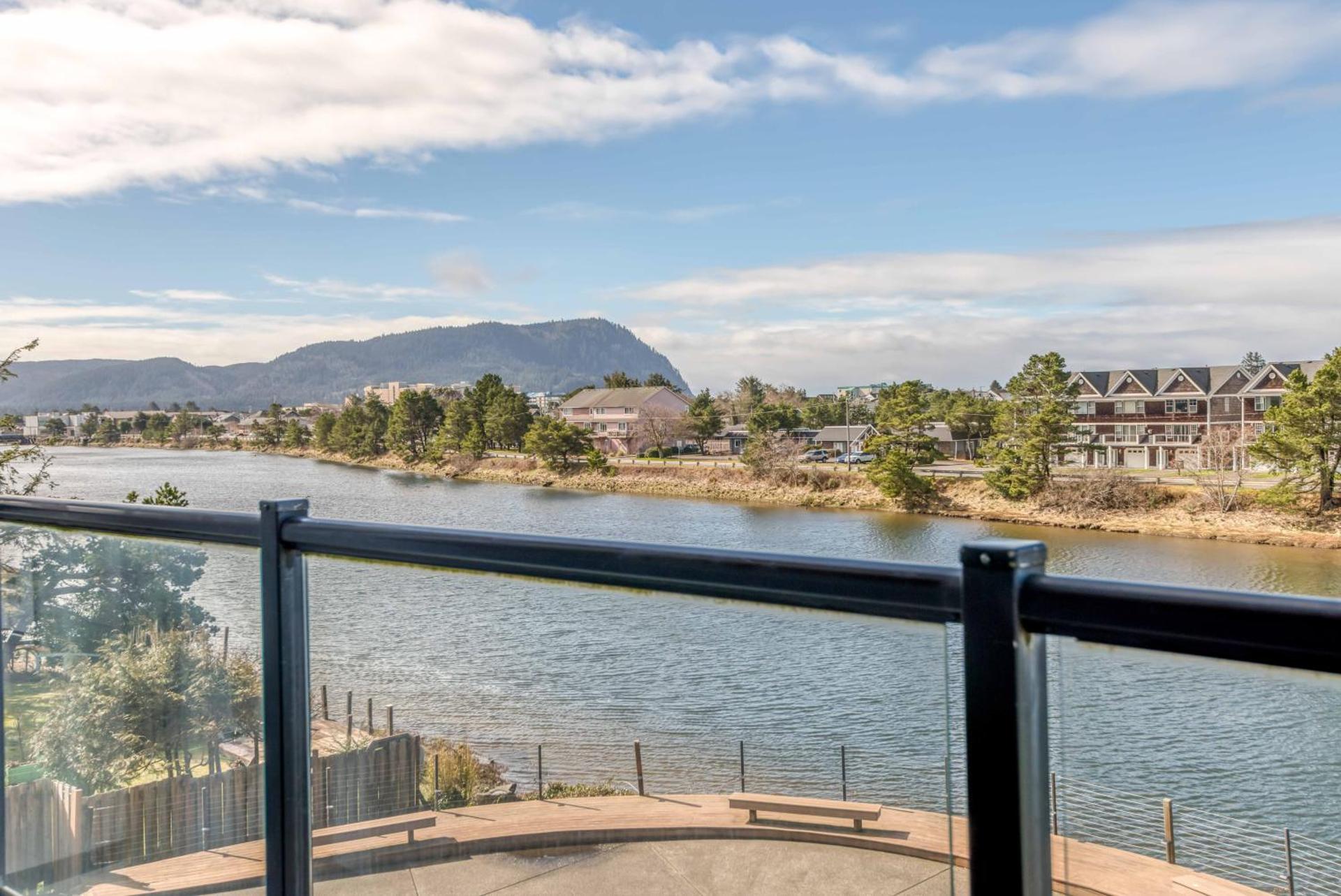 Rivers Edge at Bridgeport