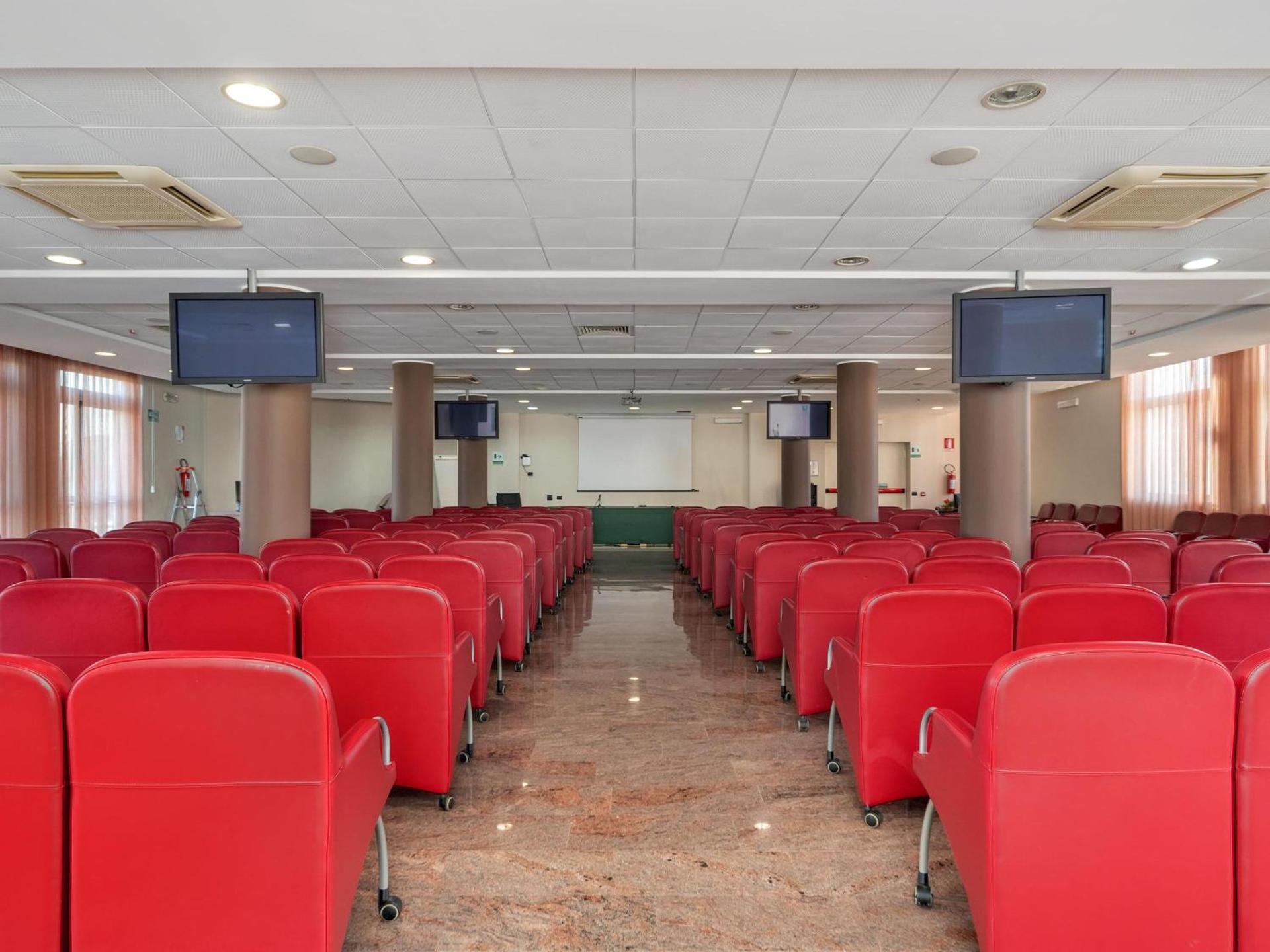 Meeting/conference room