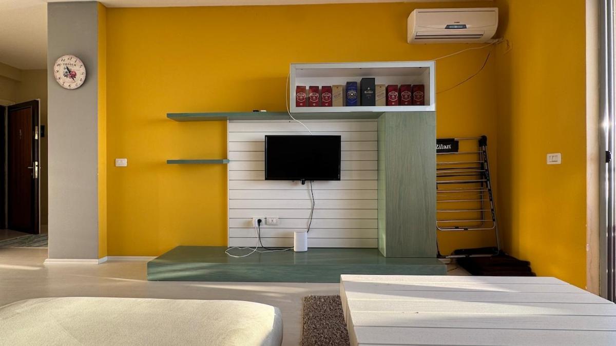 Panoramic Sea View Stay Beachfront Center Location