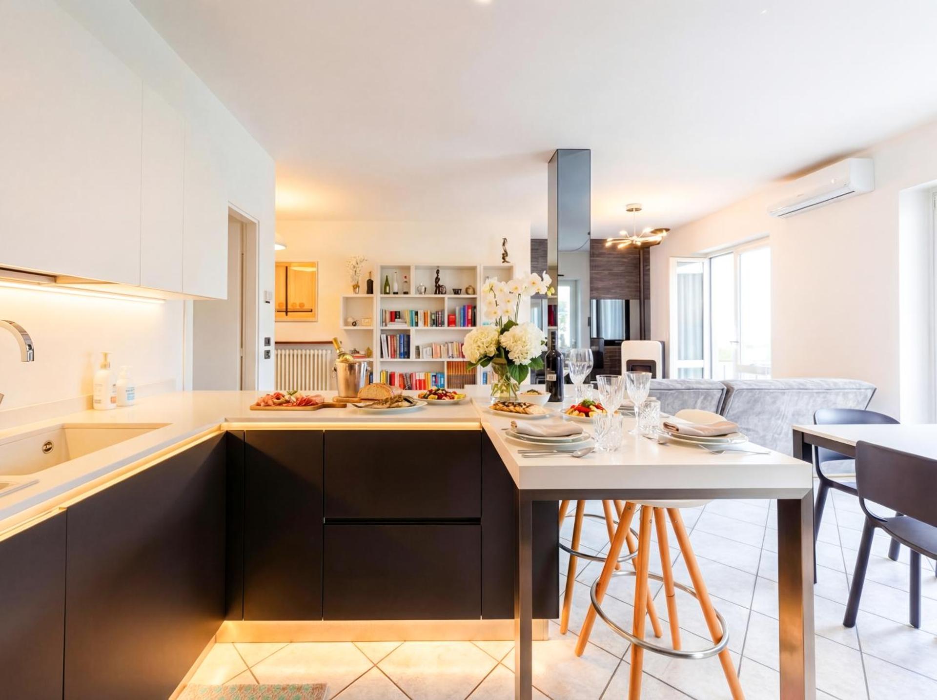 Kitchen or kitchenette