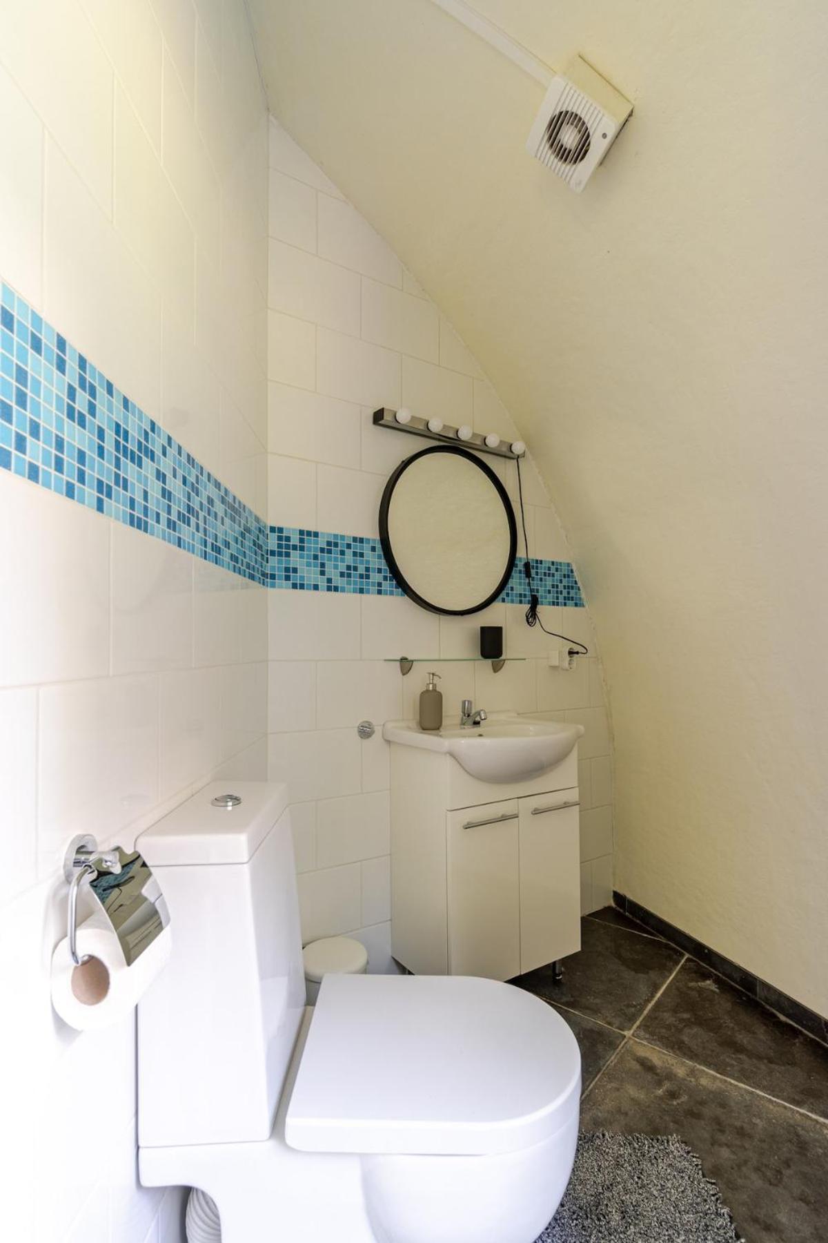 Unique private guesthouse 'The Iglo'