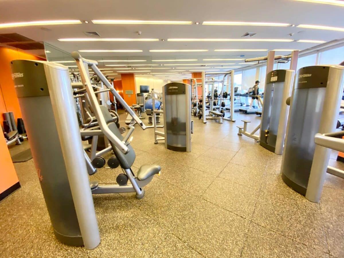 5th Floor Luxury Suite at Trump Int Resort