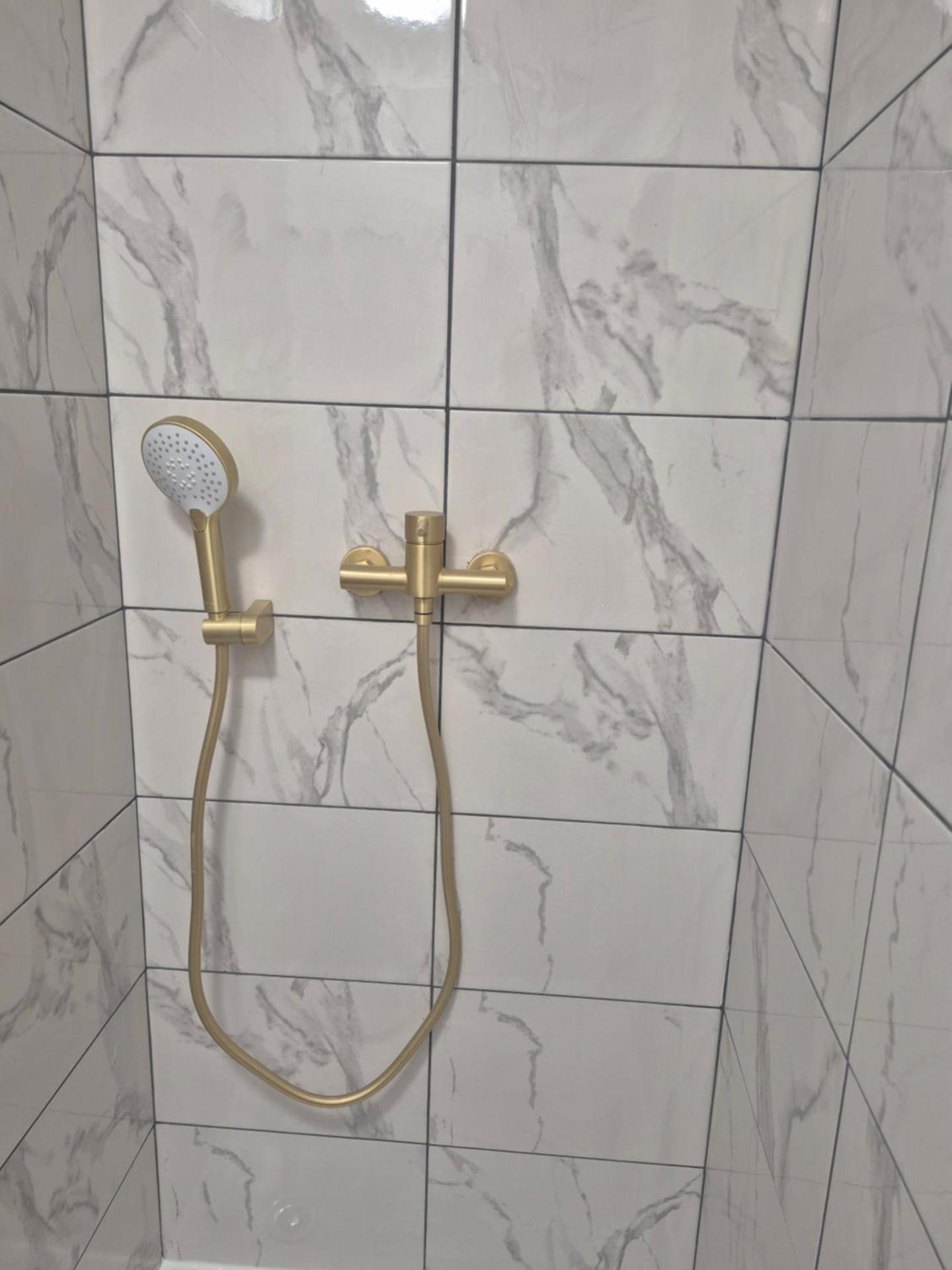 Iago Lodge ,gare et aéroport à proximité