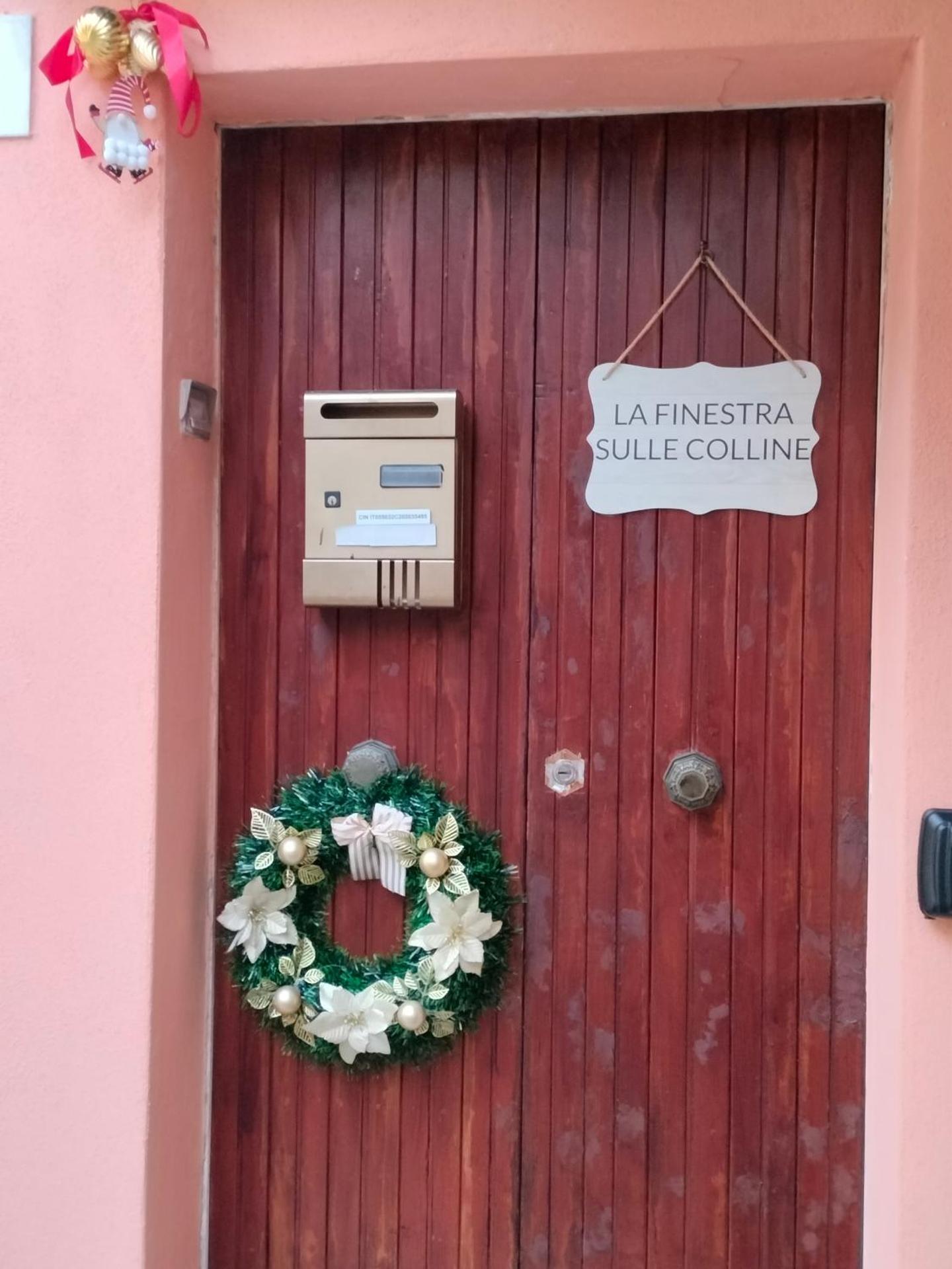 La finestra sulle colline