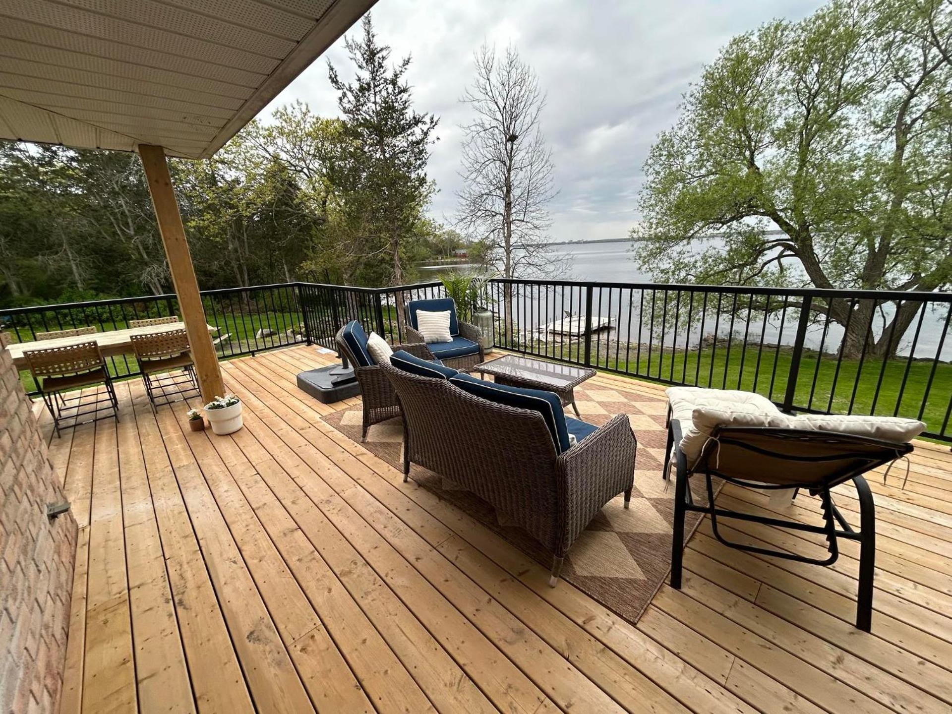 Queen Suite with Private Ensuite at Fancie's PEC - Suite 1