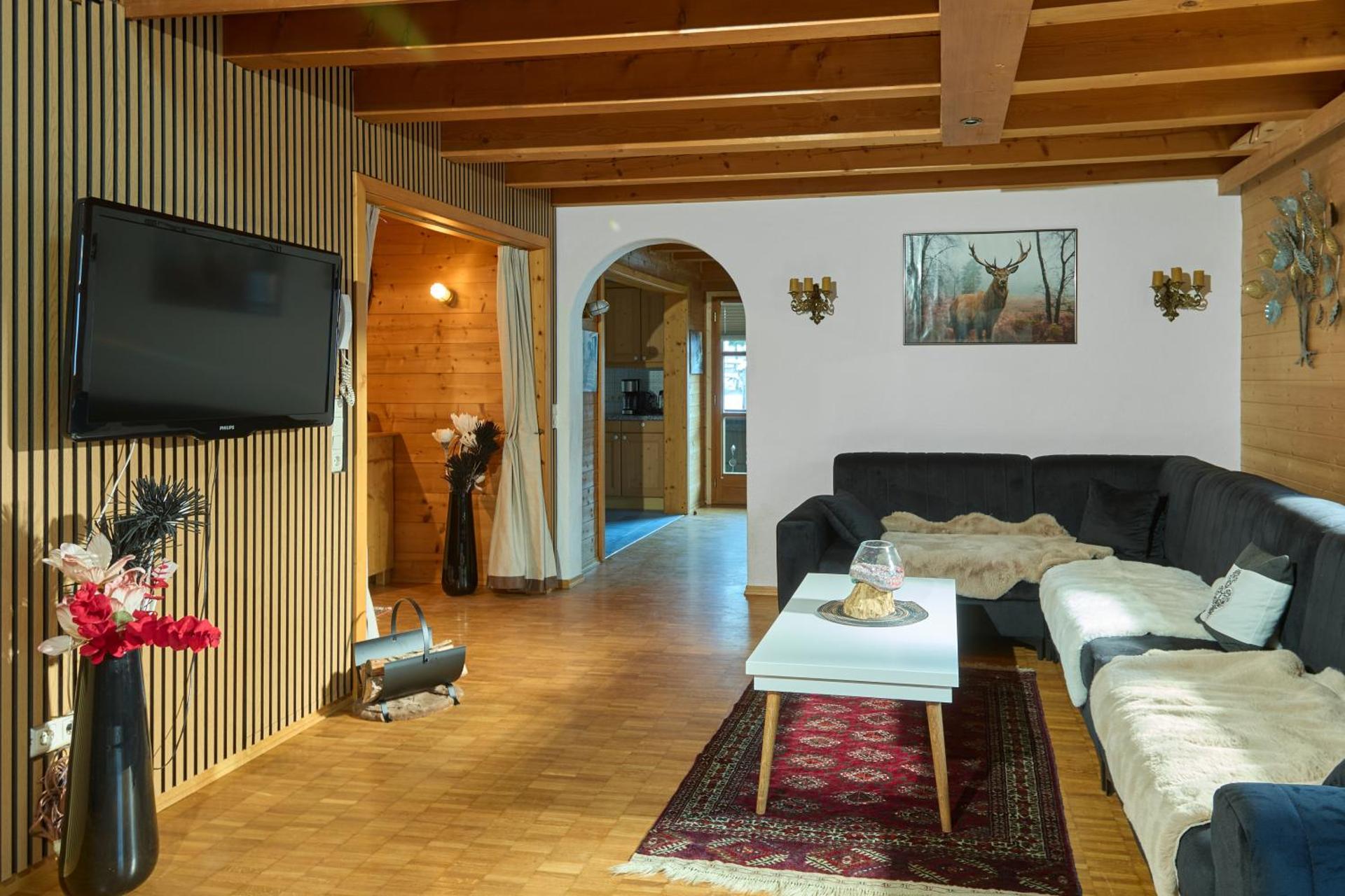 Alt Montafon Hotel Appartements by Pferd auf Wolke