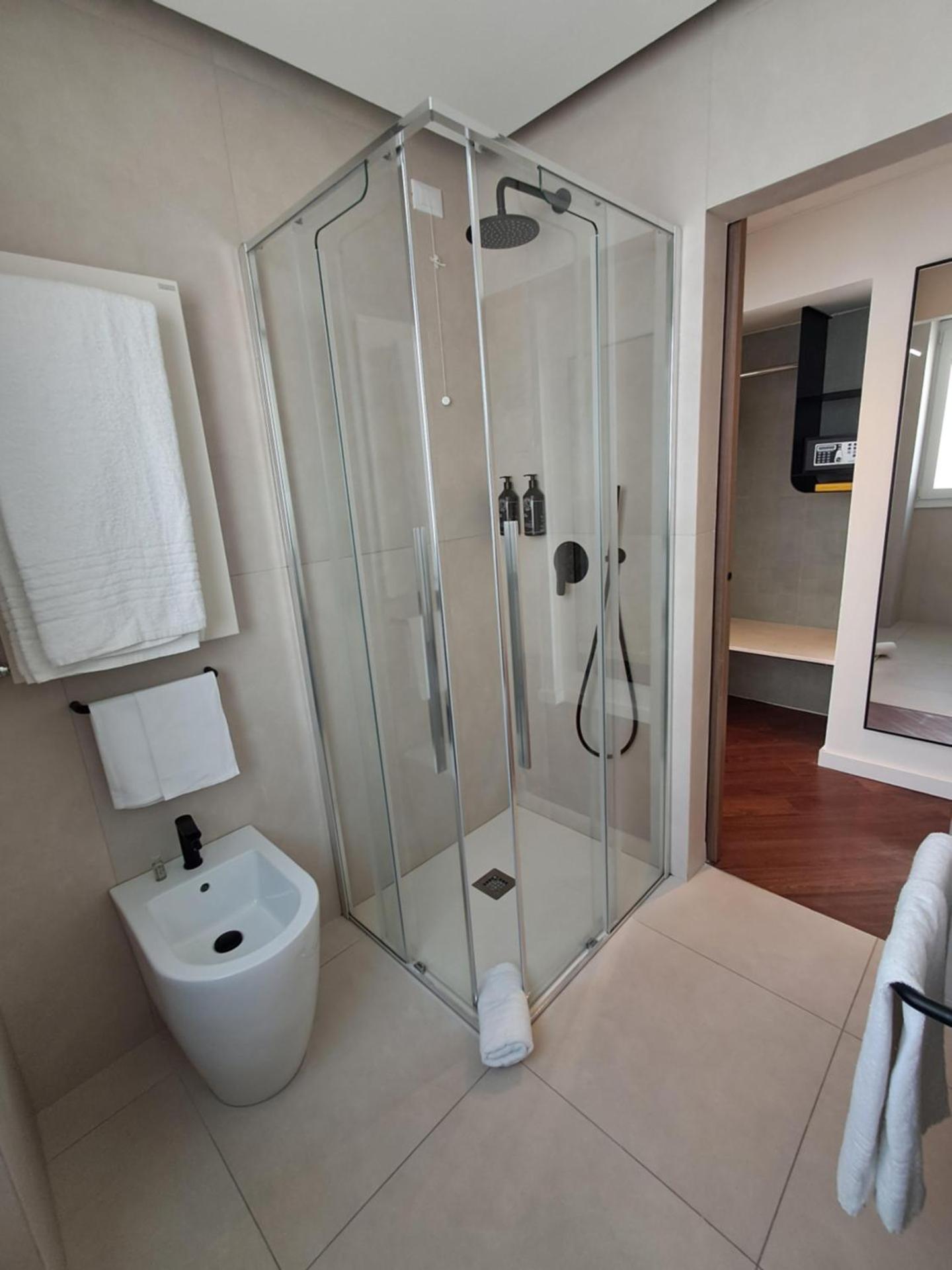 Standard Einzelzimmer mit französischem Bett