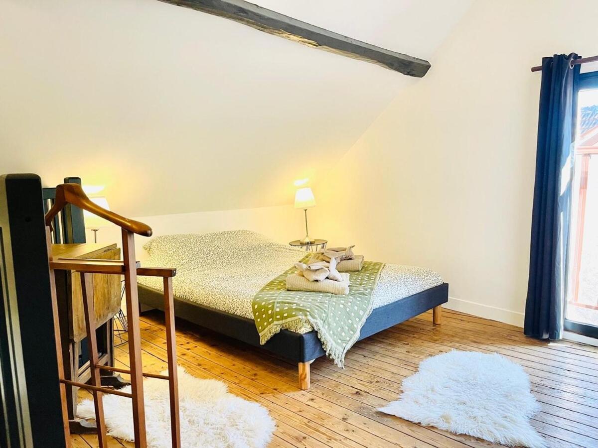 La Petite Maison Solognote, au pied du Château