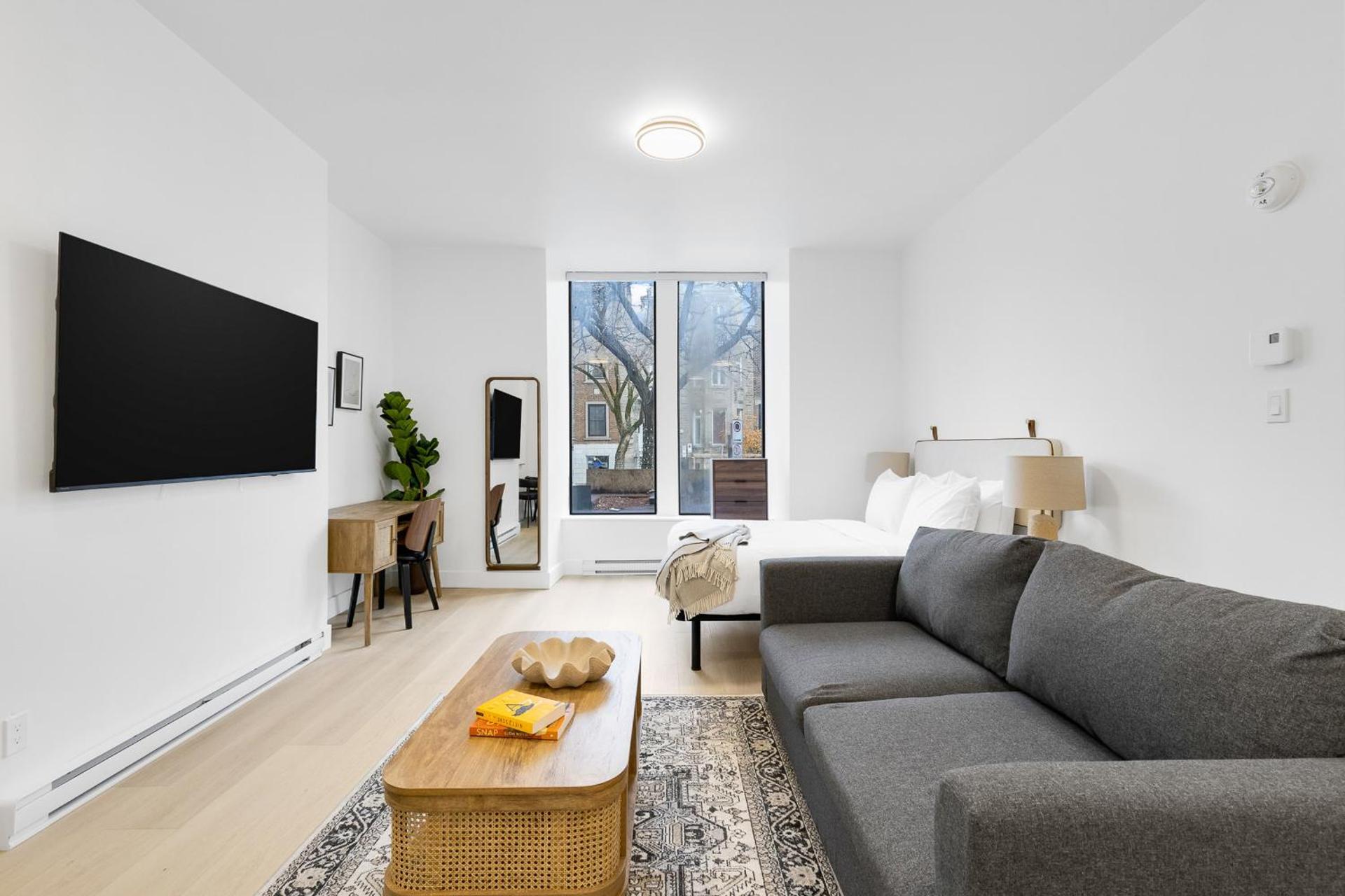 Le Mistral Modern Studios