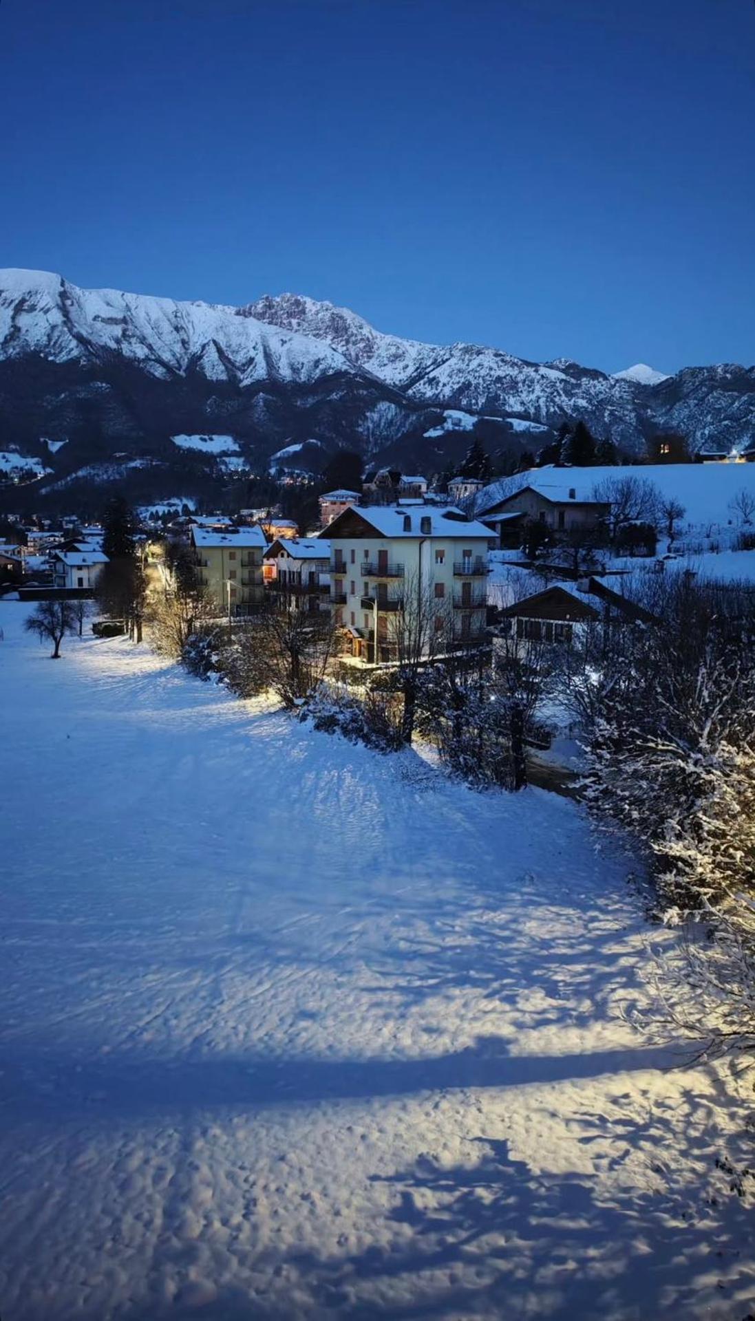 Feel like Home - vista montagna, vicino lago di Como