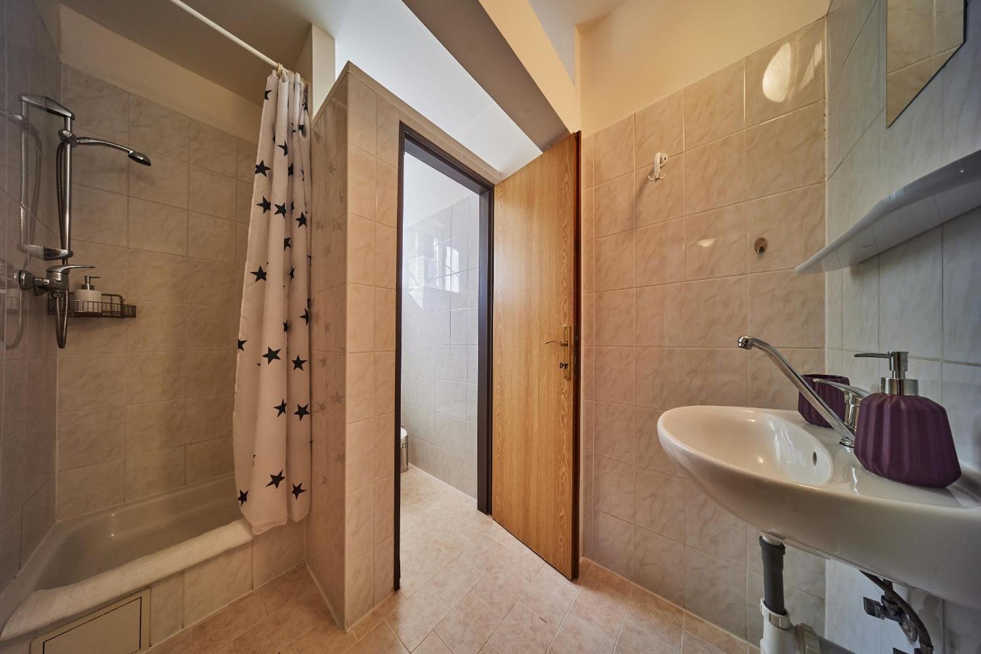 Single Room with Private Bathroom