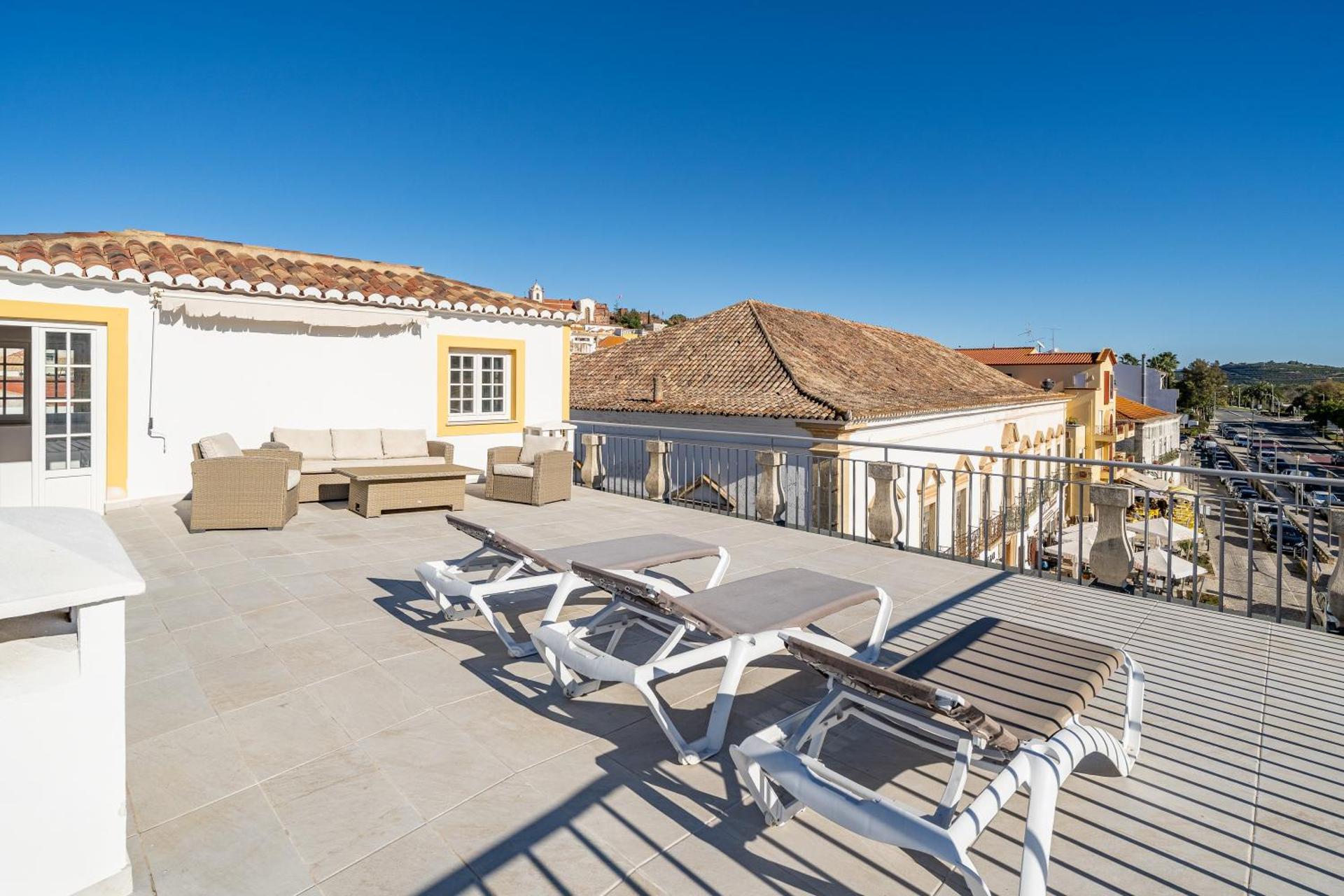 Apartamento Karolvaz V