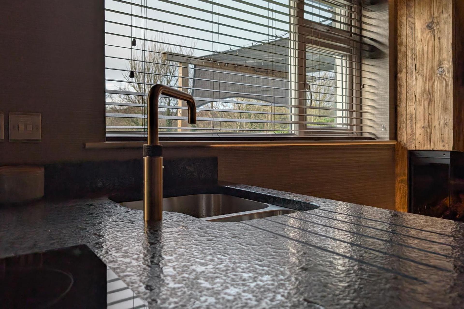 Scar View - Getaway for Two - Ridgestone