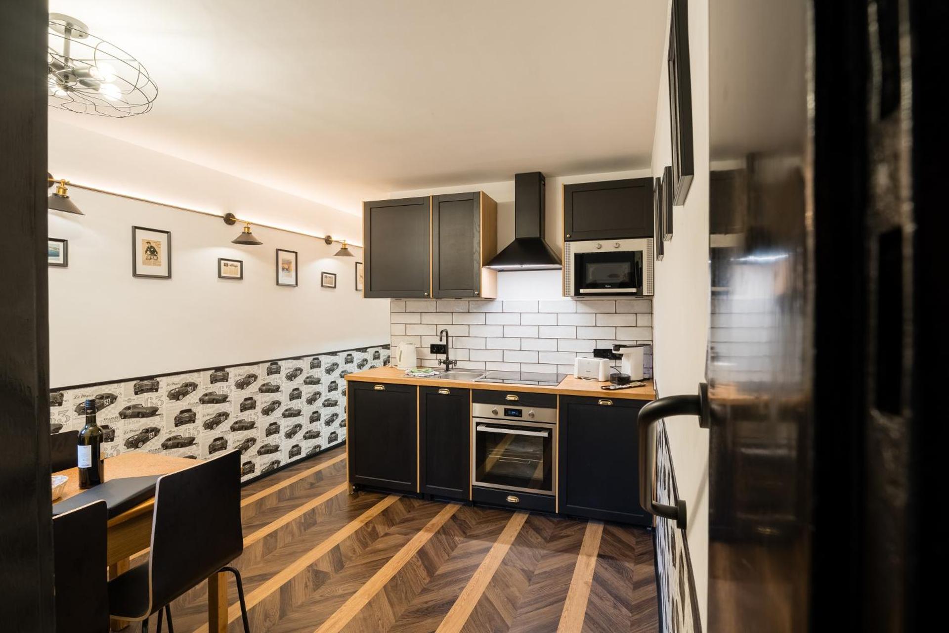 Boutique Suites by K A M E L U