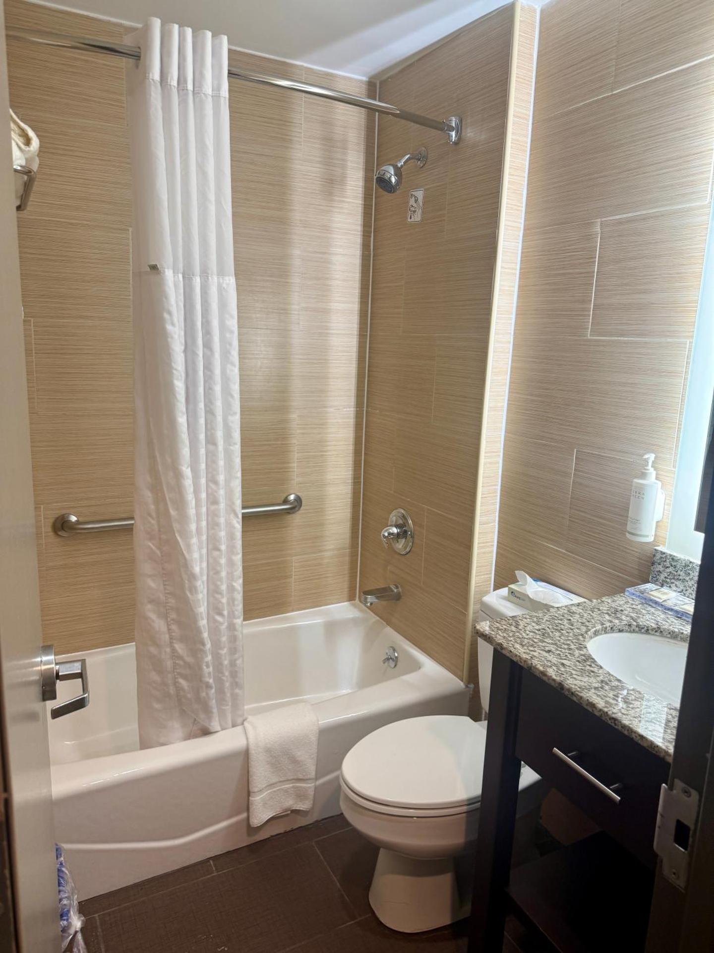 Days Inn by Wyndham Brooklyn Borough Park