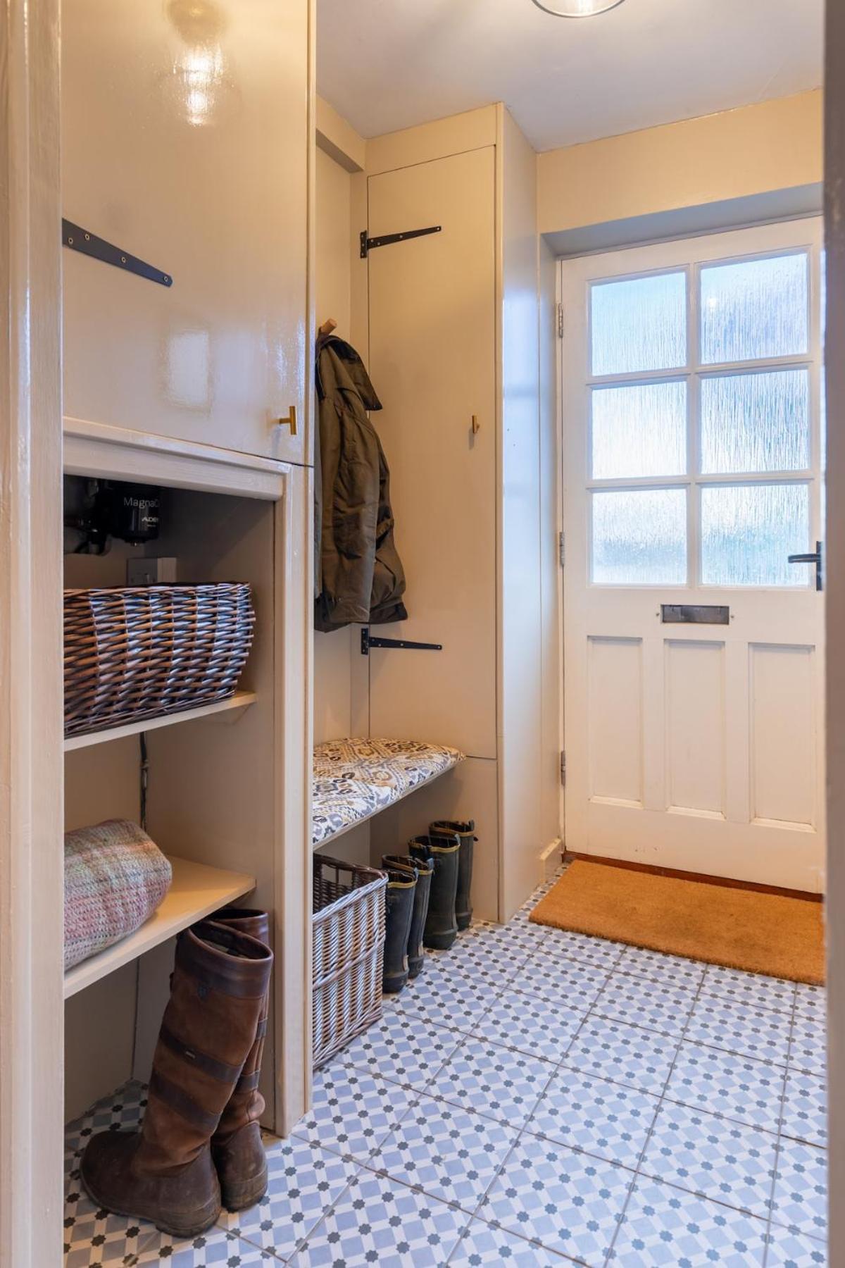 Cosy Cottage by the Quay