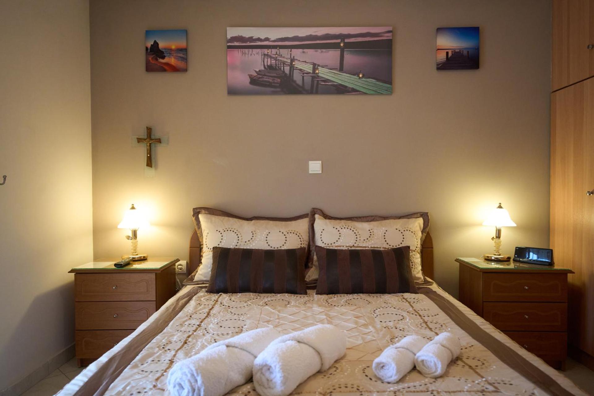 Neossia - Tripoli City Escape