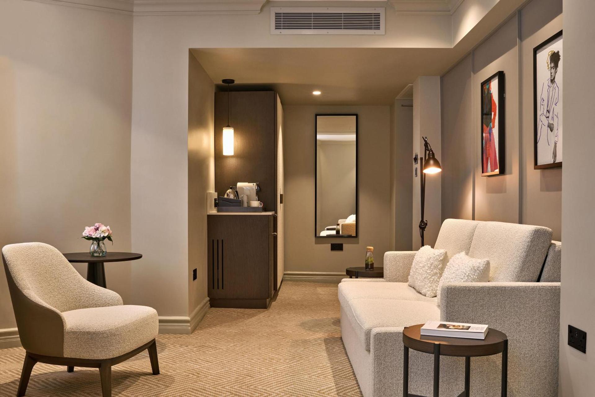 Photo of the whole room