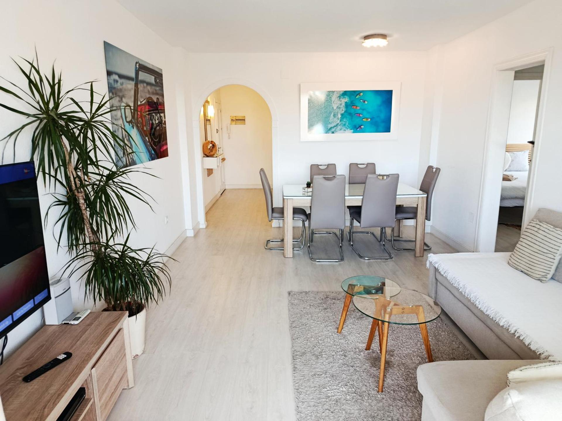 Communal lounge/ TV room