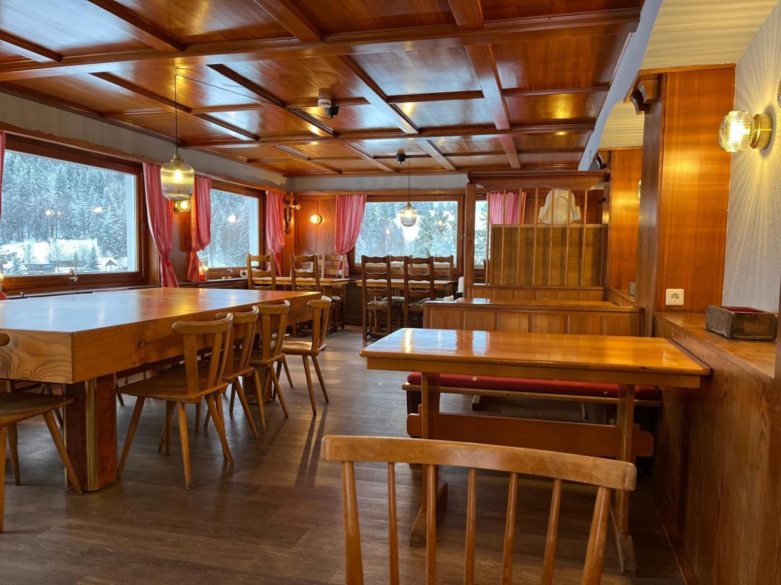 Berggasthaus Auerhahn - Ski In- Ski Out-