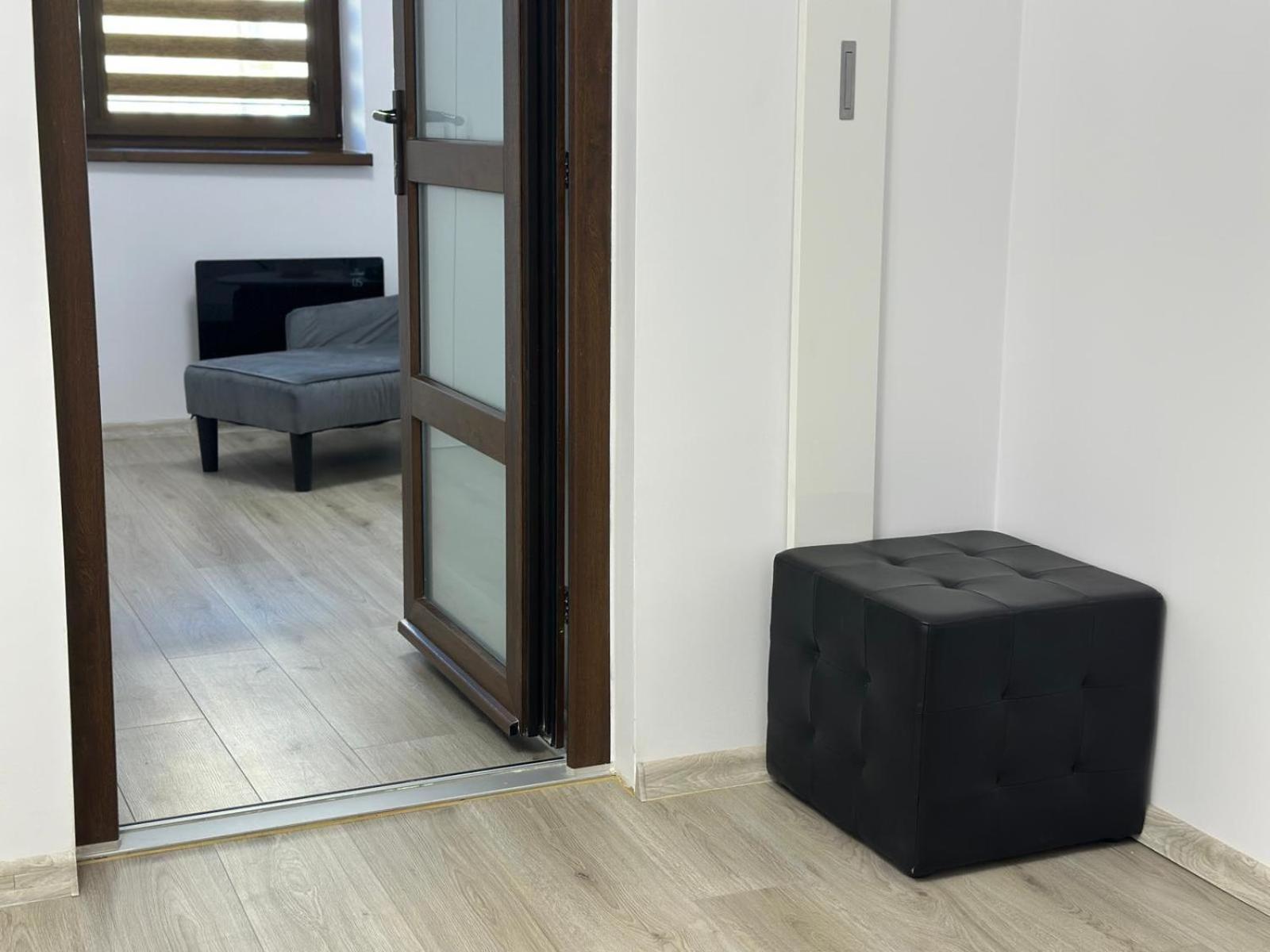 Luxury Resort Hostess