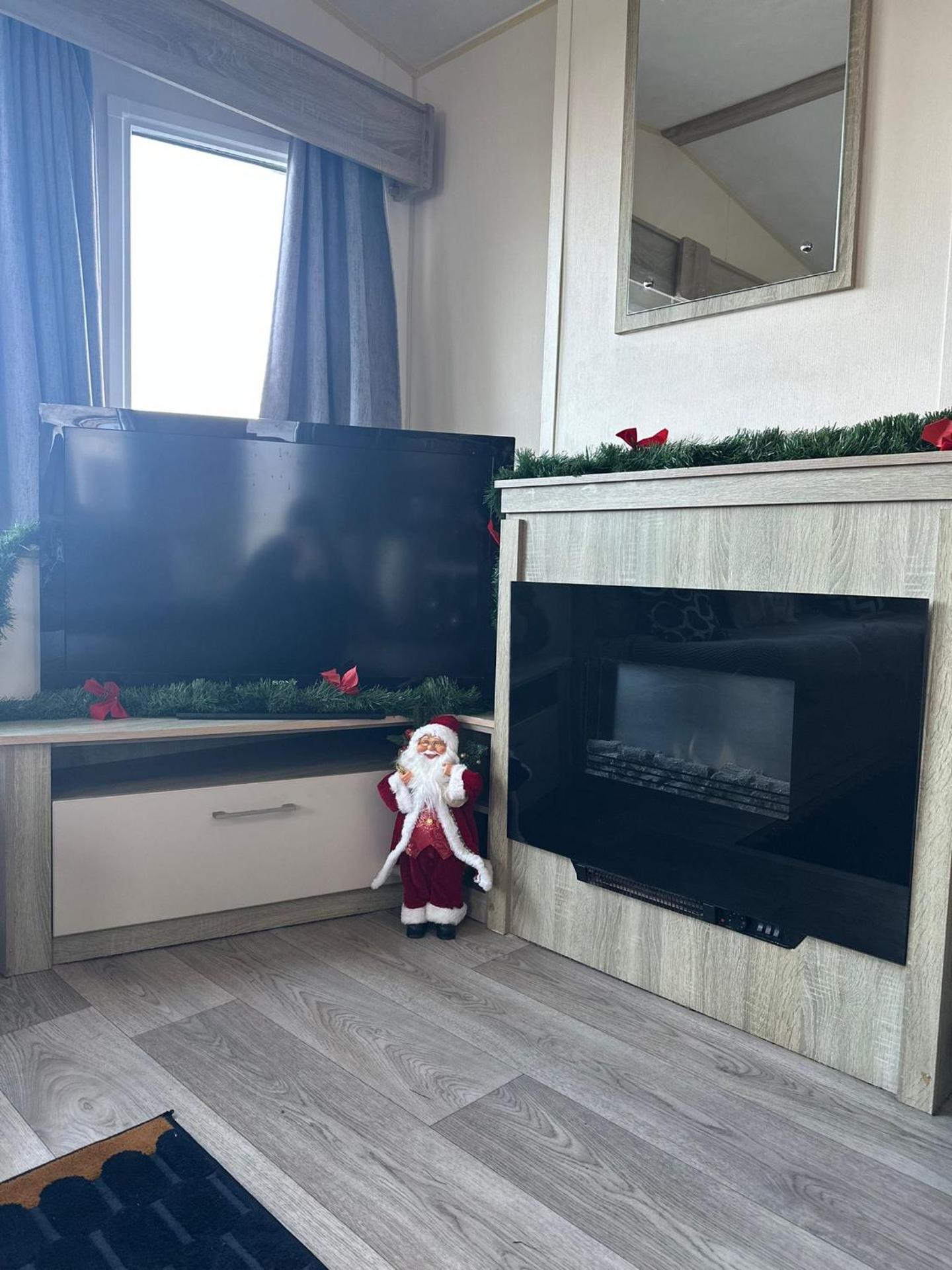 Ocean Bliss-Beach Front - Lux- Sea View- 3-Bedroom Caravan- 8 Sleeps