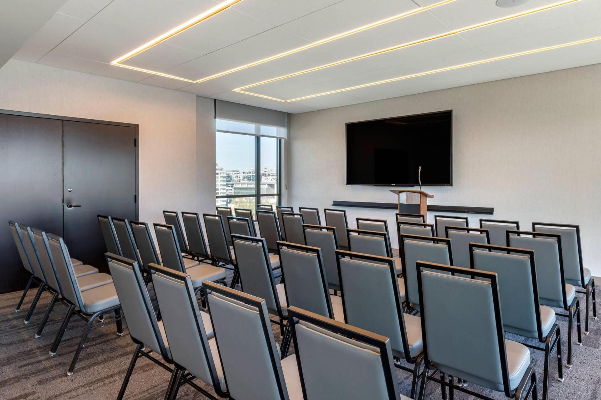 Meeting/conference room