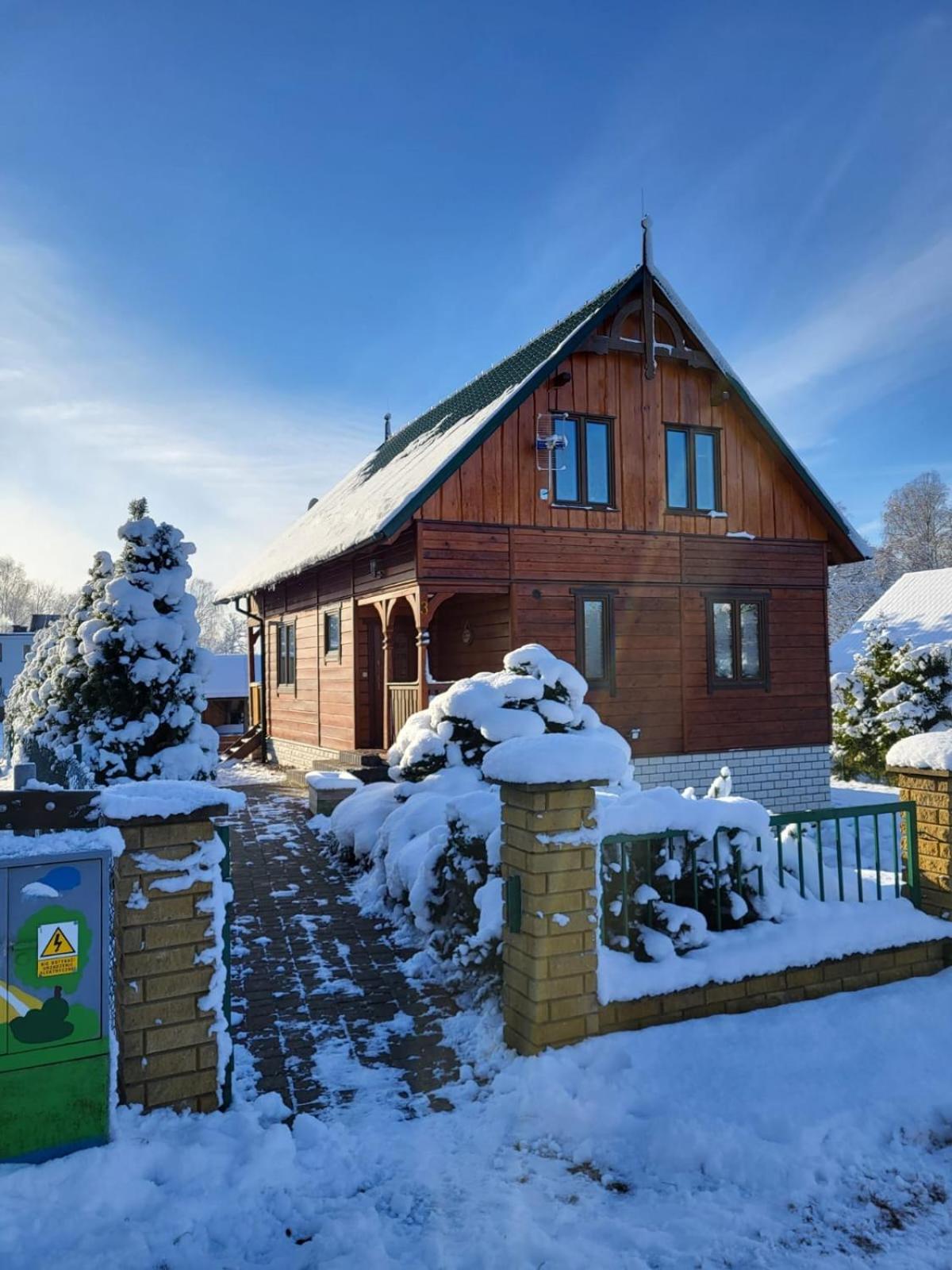 Kaszubskie Zacisze 2 dom nad jeziorem, sauna, balia ogrodowa