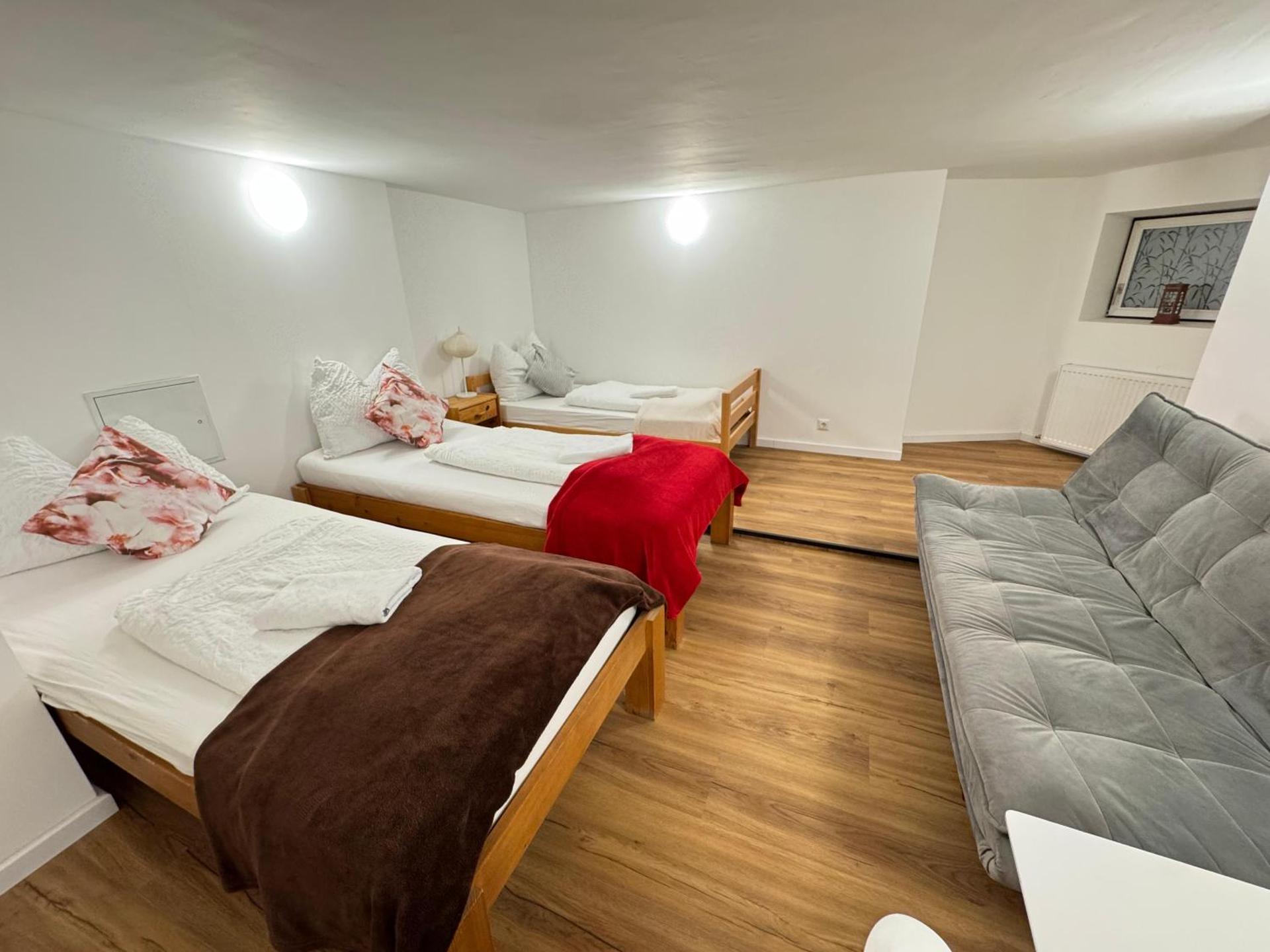 Friends Corner Kitchen Studio