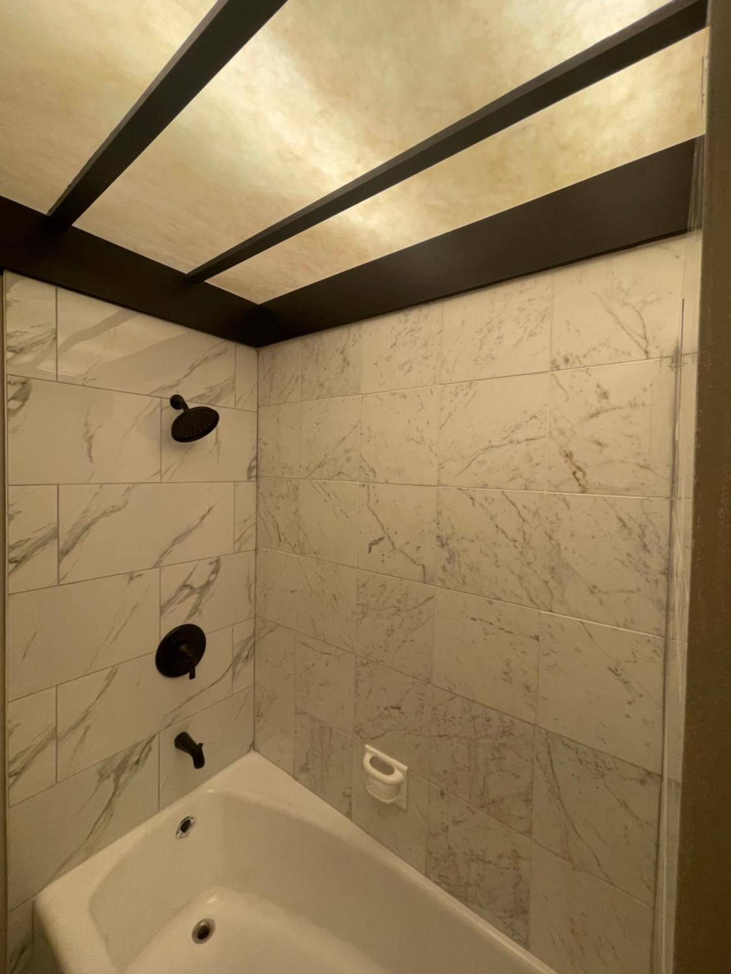 Hotel-Style Private Suite-Lake View-Gardens