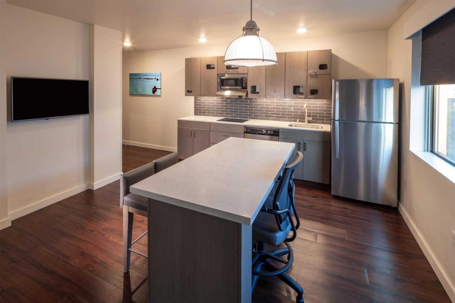 Kitchen or kitchenette