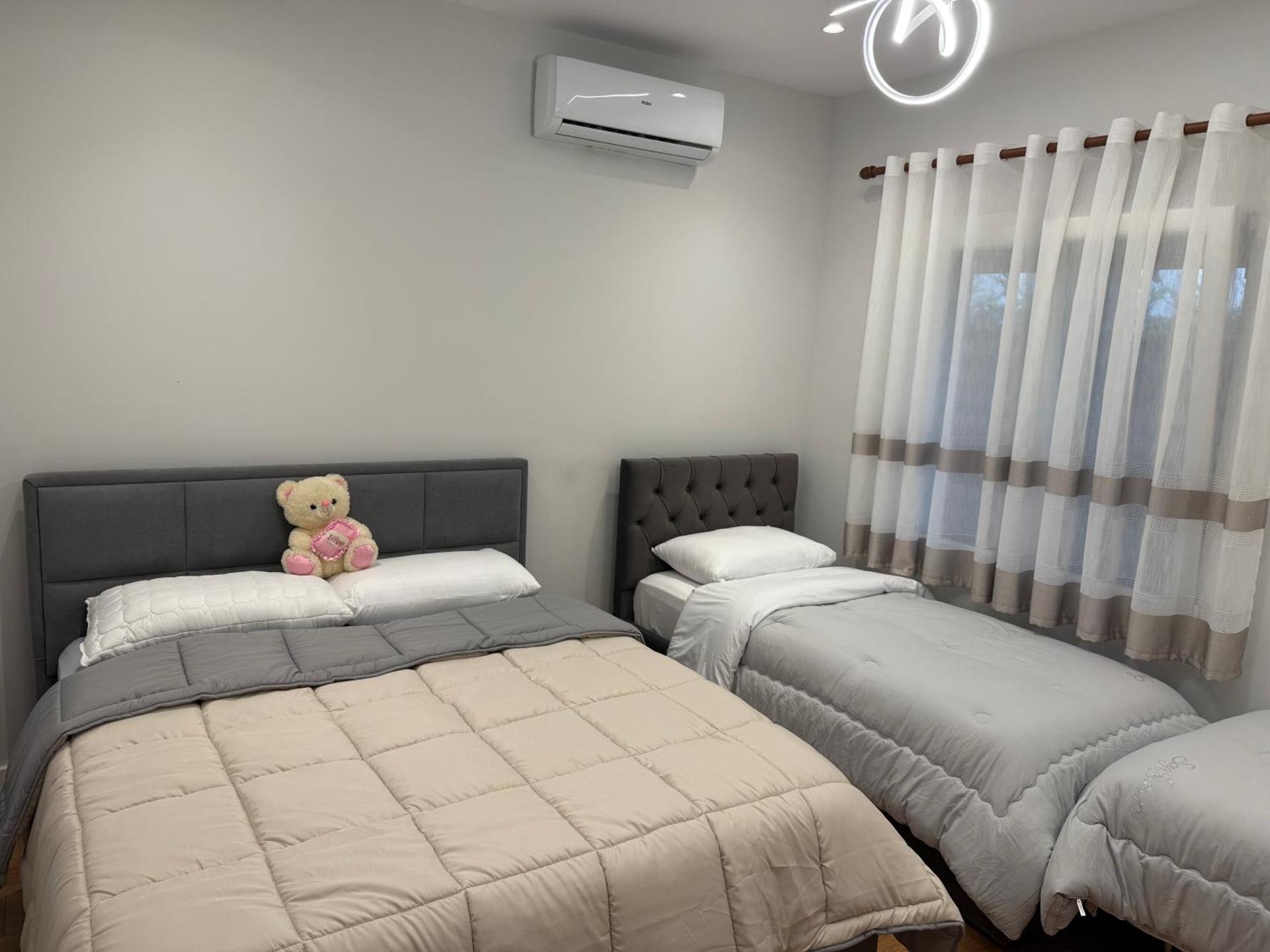 Guest House White Villa