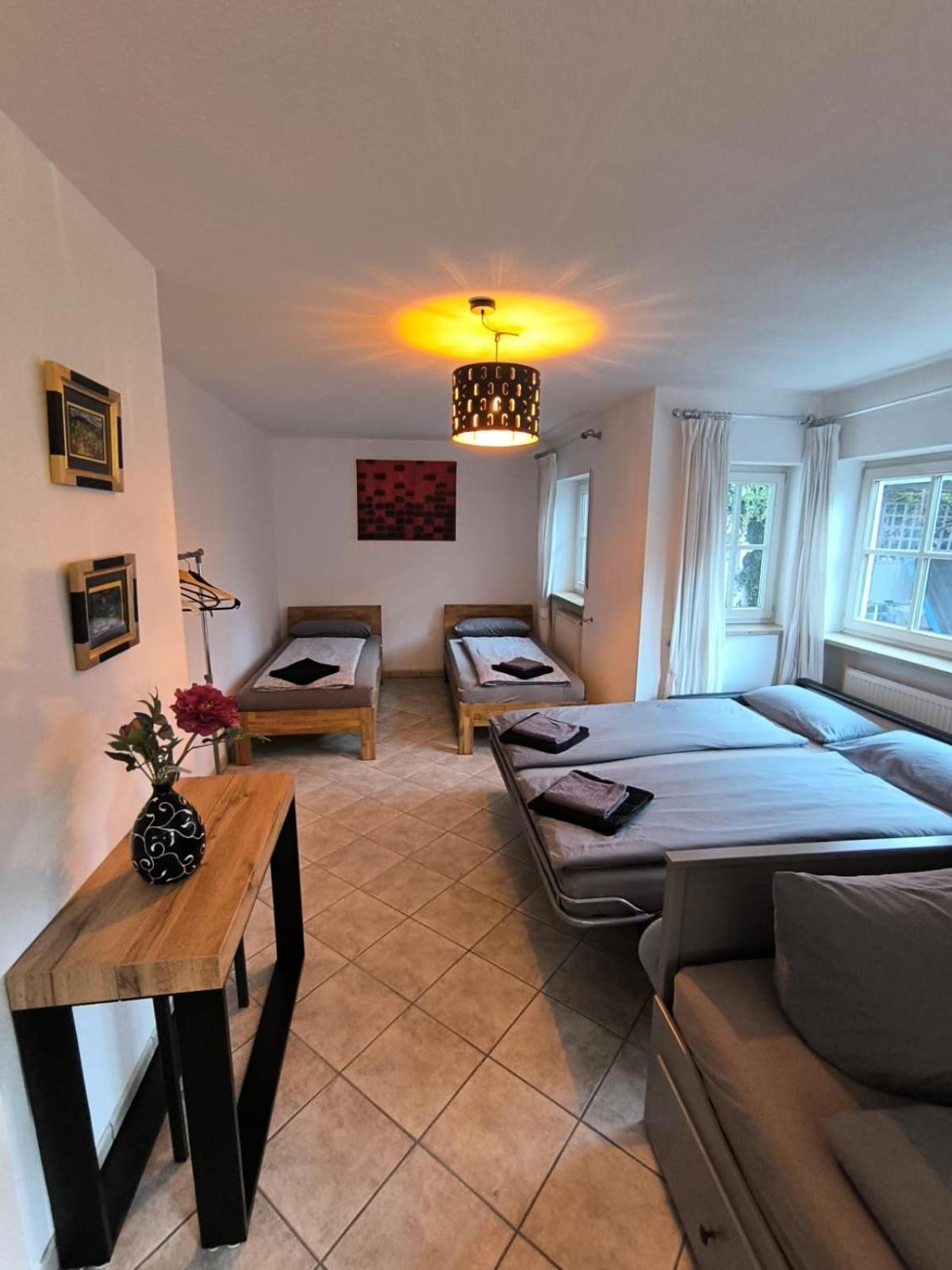 Ferienhaus Weilheim mit Garten Spiel und Spass