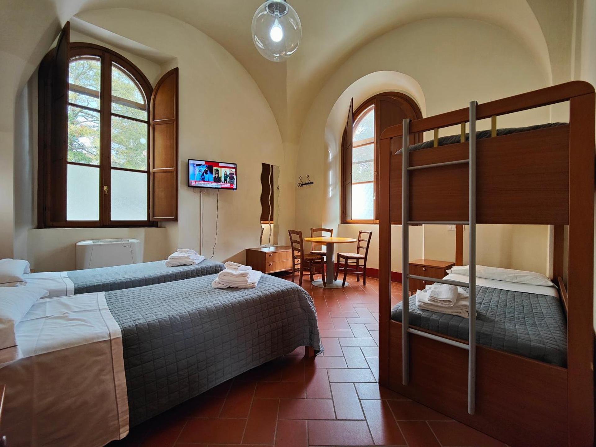 Chiostro Delle Monache Hostel Volterra