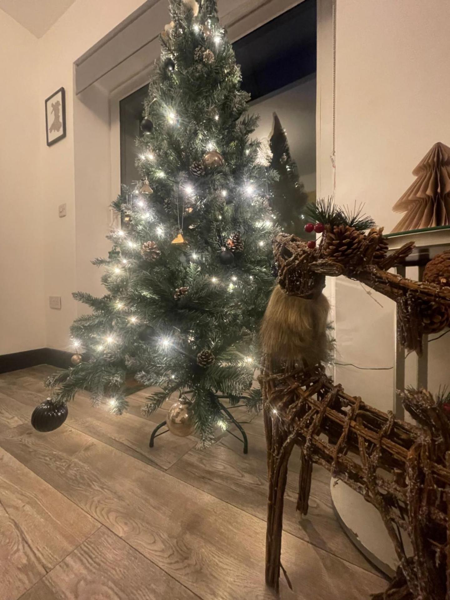 2 Bed Town Centre Apt in Porthcawl, parking, Wifi ,Sky & Netflix