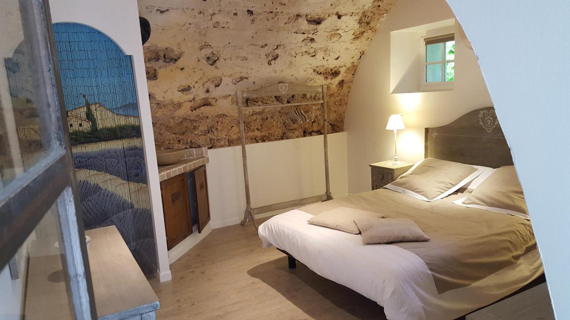 La Bastide du Capelier - Gîte pour 4 personnes avec baignoire balnéothérapie