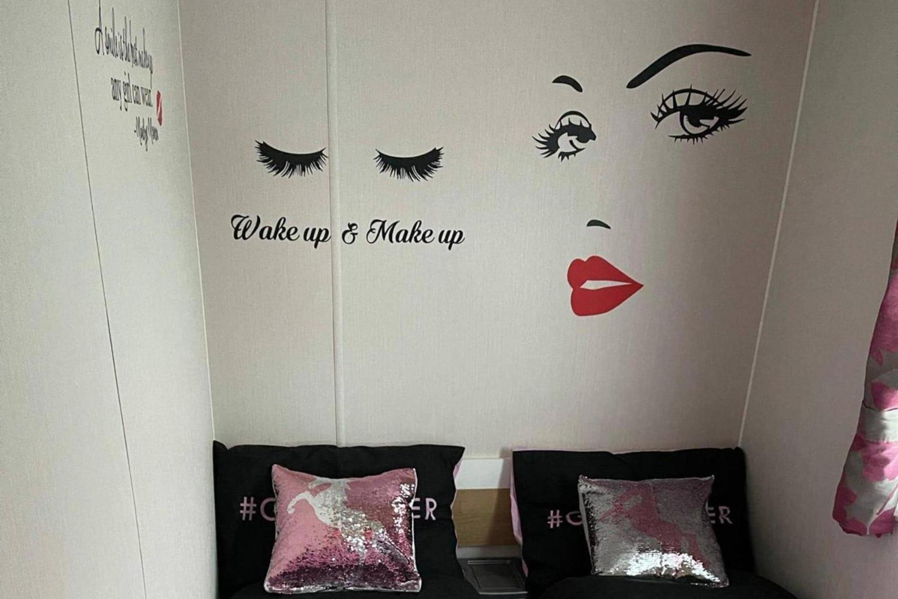 6Berth- FamilyFriendly- PetFriendly- BeachAdjacent