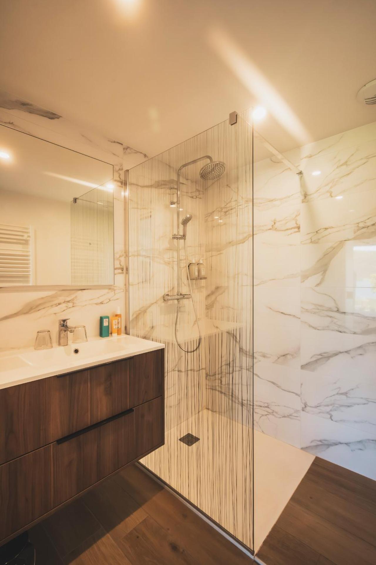 Double Bedroom Lake View