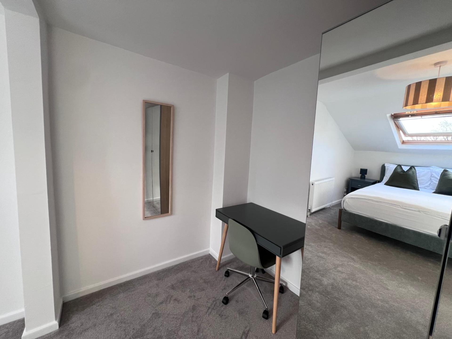 The Bluebird B&B III