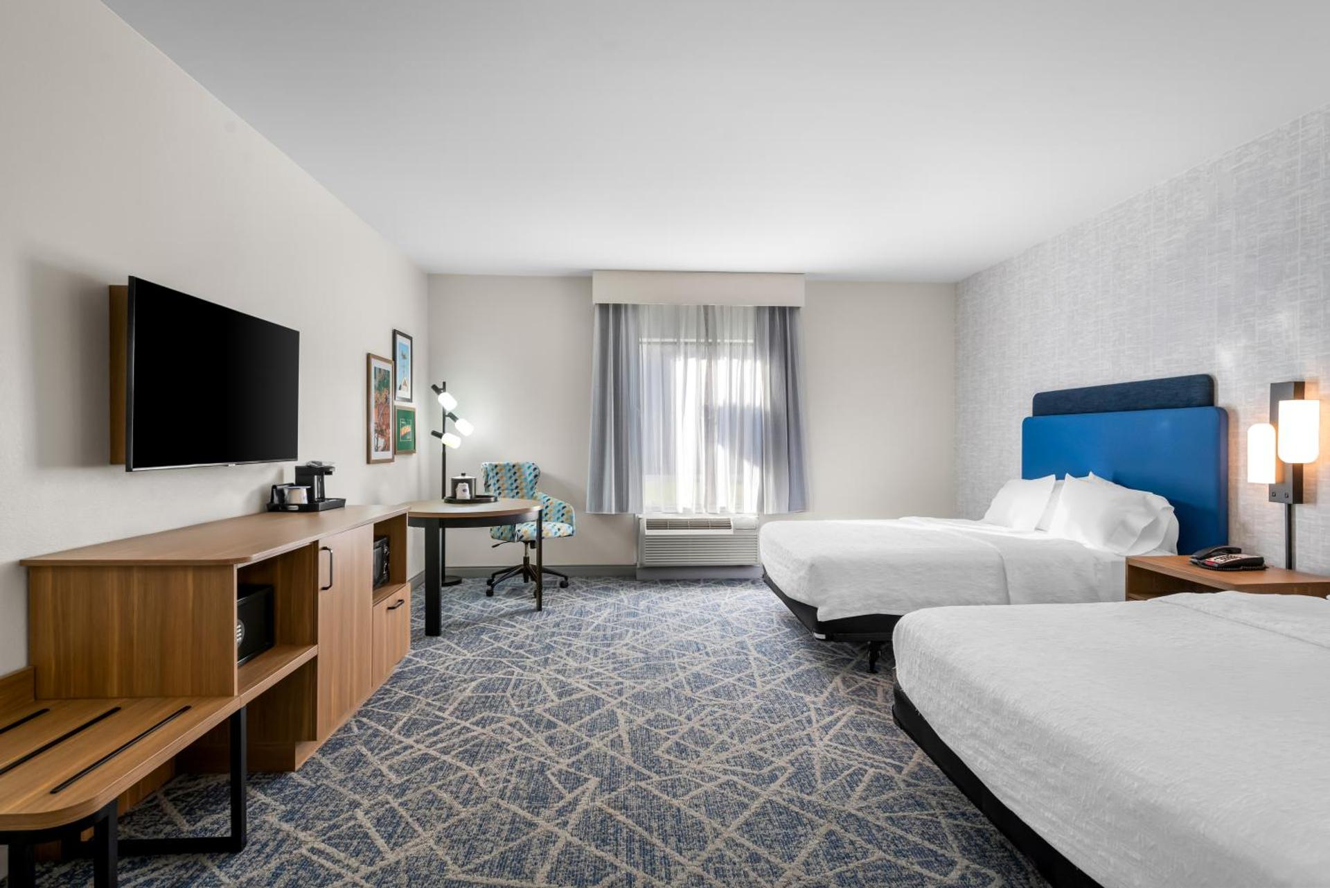 Queen Room with Two Queen Beds - Mobility Access/Non-Smoking