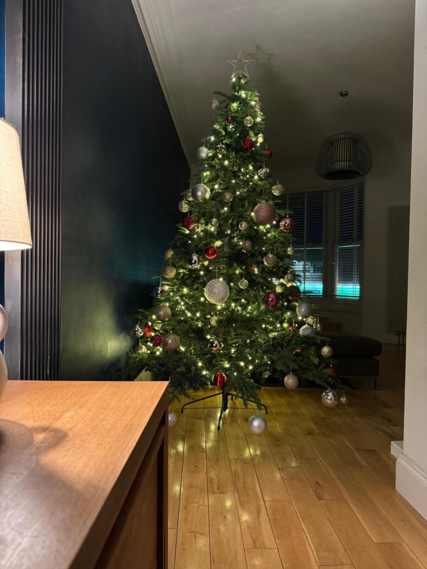 The Clock Tower Apartment - Spacious, Modern, 2 Bed Room Apartment , Southsea with Free parking - sleeps 4