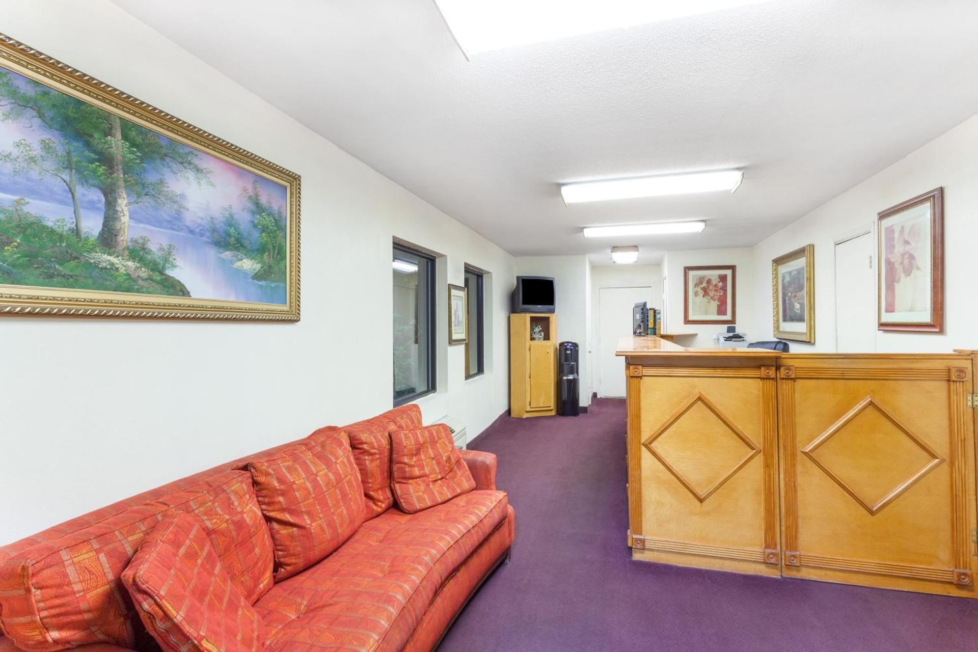 Knights Inn Point South Yemassee