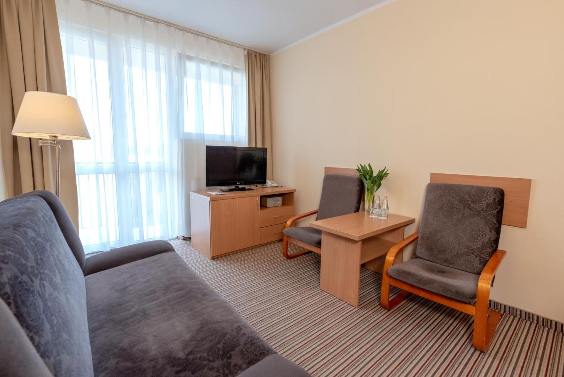 Communal lounge/ TV room